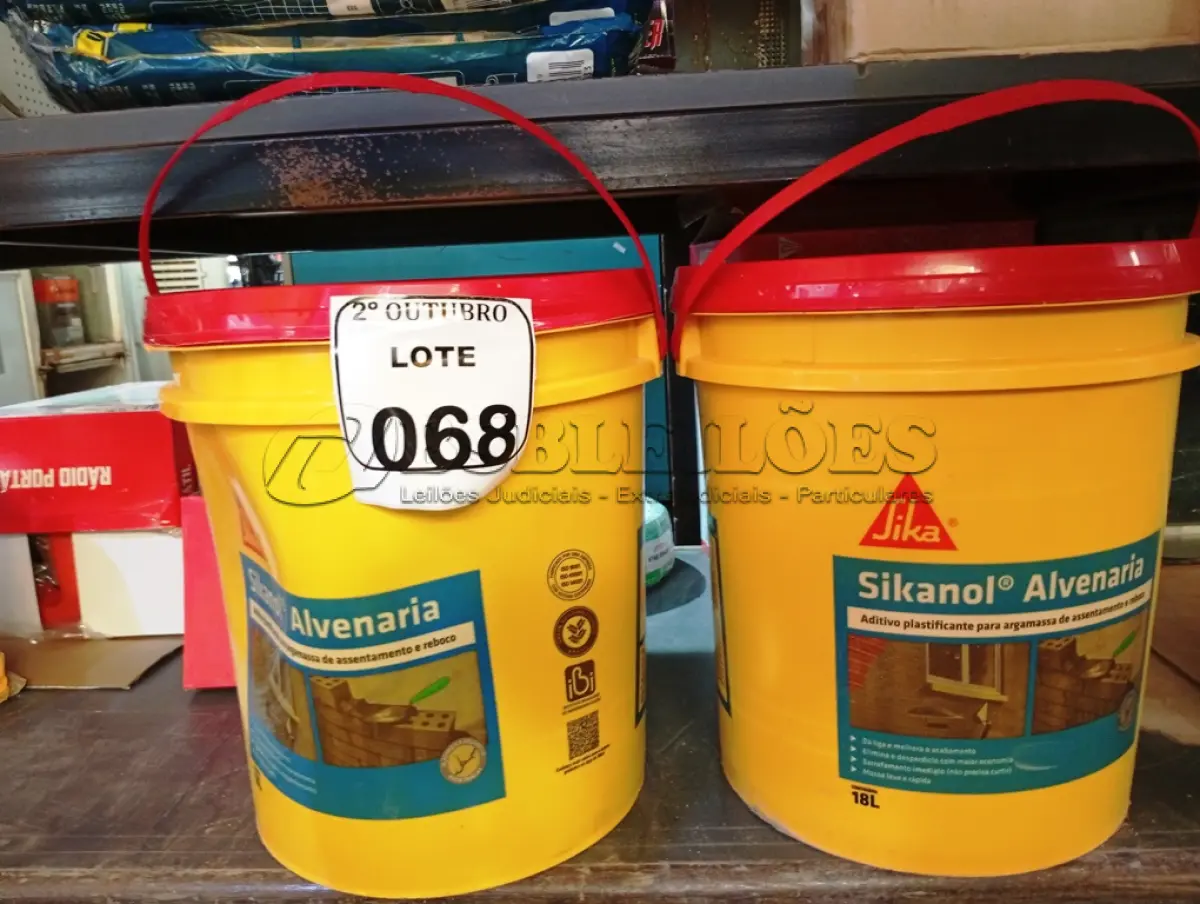 LOTE 068 - 02 BALDES DE SIKANOL ALVENARIA ADITIVO PLASTIFICANTE PARA ARGAMASSA DE ASSENTAMENTO E REBOCO, 18 LITROS CADA. (NO ESTADO) ATENÇÃO! FAZER A VISITAÇÃO ANTES DE ARREMATAR, NÃO SABEMOS SE FUNCIONA. LEILÃO NÃO TEM GARANTIA E NEM DEVOLUÇÃO, SUJEITO A POSSÍVEIS AVARIAS VISÍVEIS/OCULTAS E/OU AUSÊNCIA DE COMPONENTES.