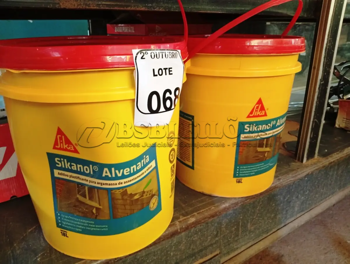 LOTE 068 - 02 BALDES DE SIKANOL ALVENARIA ADITIVO PLASTIFICANTE PARA ARGAMASSA DE ASSENTAMENTO E REBOCO, 18 LITROS CADA. (NO ESTADO) ATENÇÃO! FAZER A VISITAÇÃO ANTES DE ARREMATAR, NÃO SABEMOS SE FUNCIONA. LEILÃO NÃO TEM GARANTIA E NEM DEVOLUÇÃO, SUJEITO A POSSÍVEIS AVARIAS VISÍVEIS/OCULTAS E/OU AUSÊNCIA DE COMPONENTES.