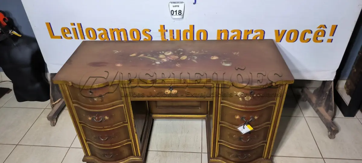 LOTE 018 - 01 ESCRIVANINHA ITALIANA. (NO ESTADO)