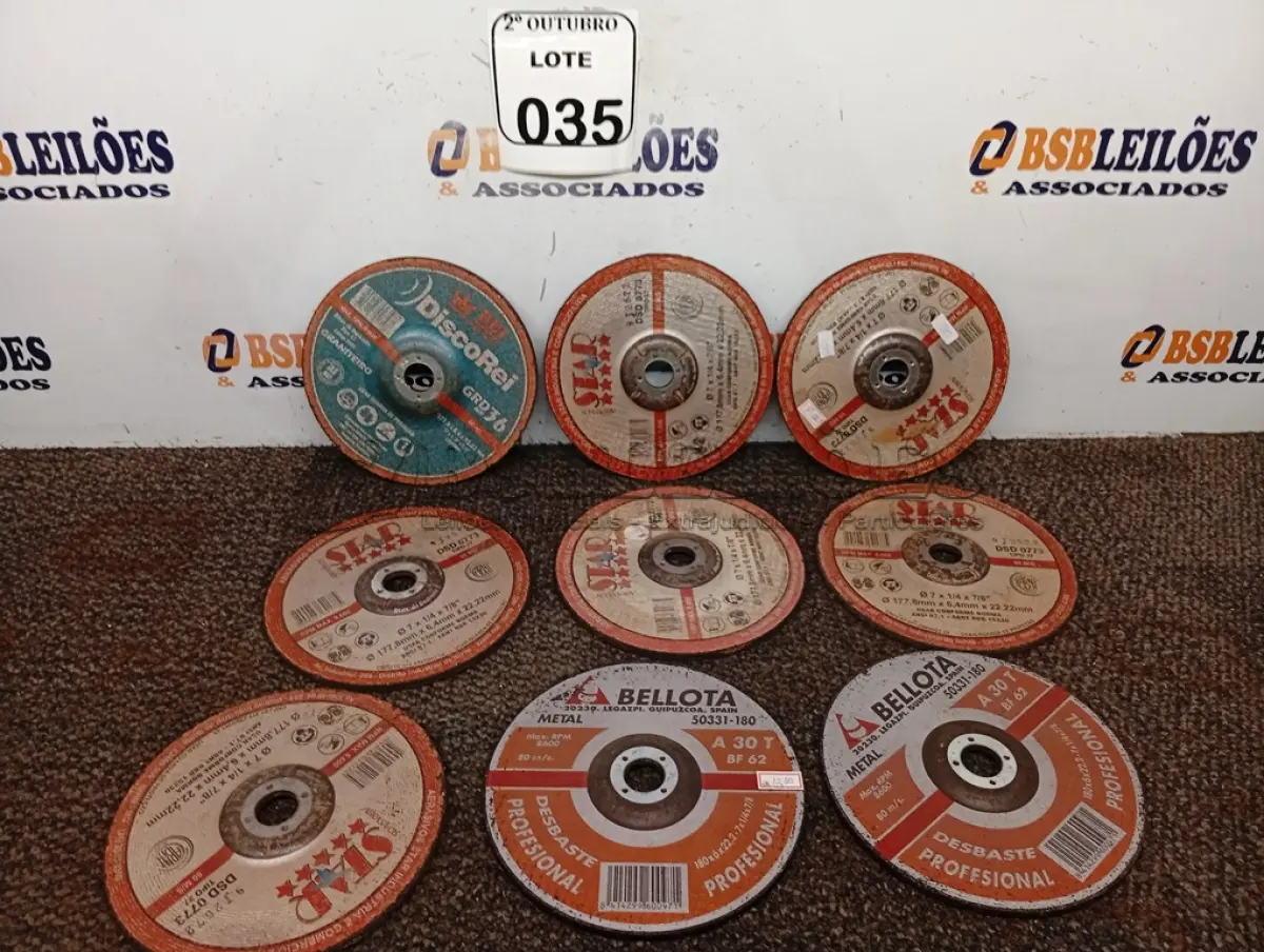 LOTE 035 - 10 DISCOS DE DESBASTE DIVERSOS. (NO ESTADO) ATENÇÃO! FAZER A VISITAÇÃO ANTES DE ARREMATAR, NÃO SABEMOS SE FUNCIONA. LEILÃO NÃO TEM GARANTIA E NEM DEVOLUÇÃO, SUJEITO A POSSÍVEIS AVARIAS VISÍVEIS/OCULTAS E/OU AUSÊNCIA DE COMPONENTES.