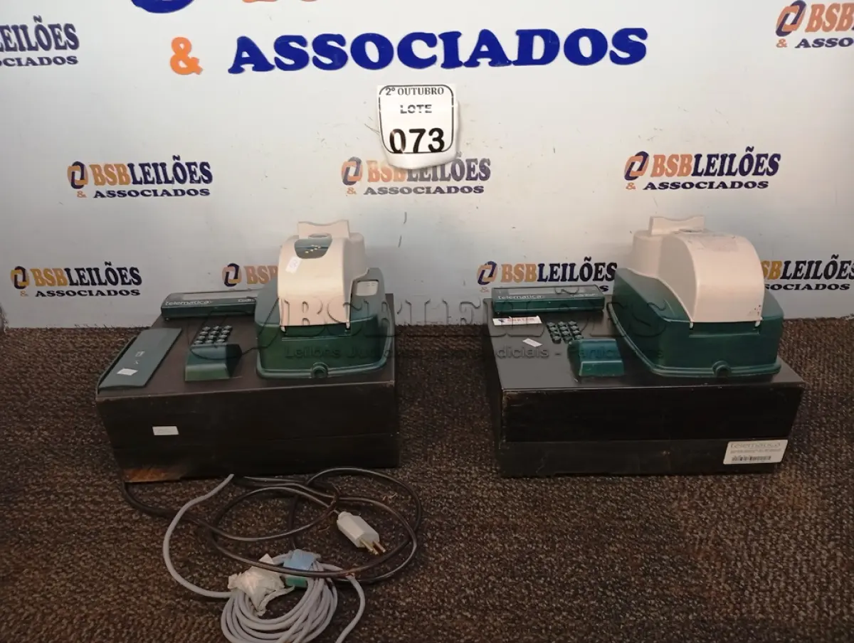 LOTE 073 - 02 RELÓGIOS DE PONTO MARCA CONDINREP. (NO ESTADO) ATENÇÃO! FAZER A VISITAÇÃO ANTES DE ARREMATAR, NÃO SABEMOS SE FUNCIONA. LEILÃO NÃO TEM GARANTIA E NEM DEVOLUÇÃO, SUJEITO A POSSÍVEIS AVARIAS VISÍVEIS/OCULTAS E/OU AUSÊNCIA DE COMPONENTES.