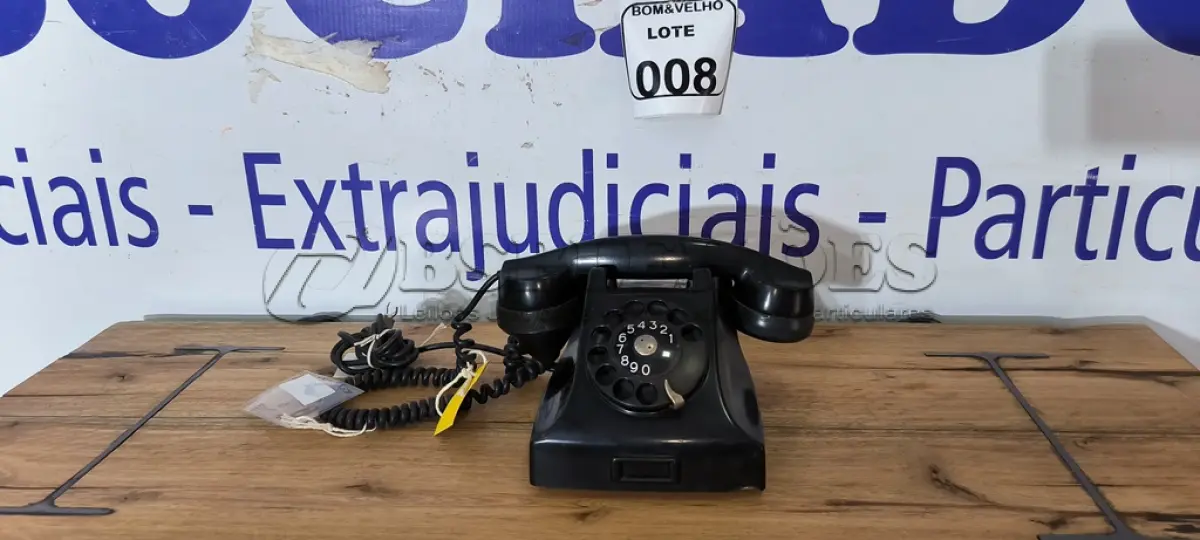 LOTE 008 - 01 TELEFONE PRETO EM BAQUELITE ANOS 50. (NO ESTADO)