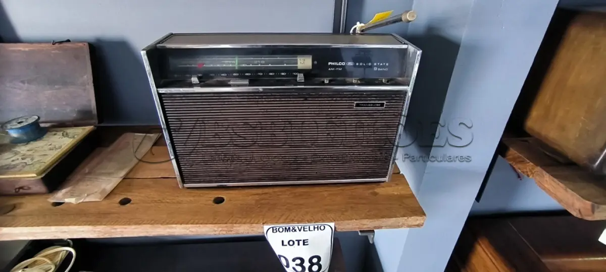 LOTE 038 - 01 RÁDIO TRANSGLOBE. (NO ESTADO)