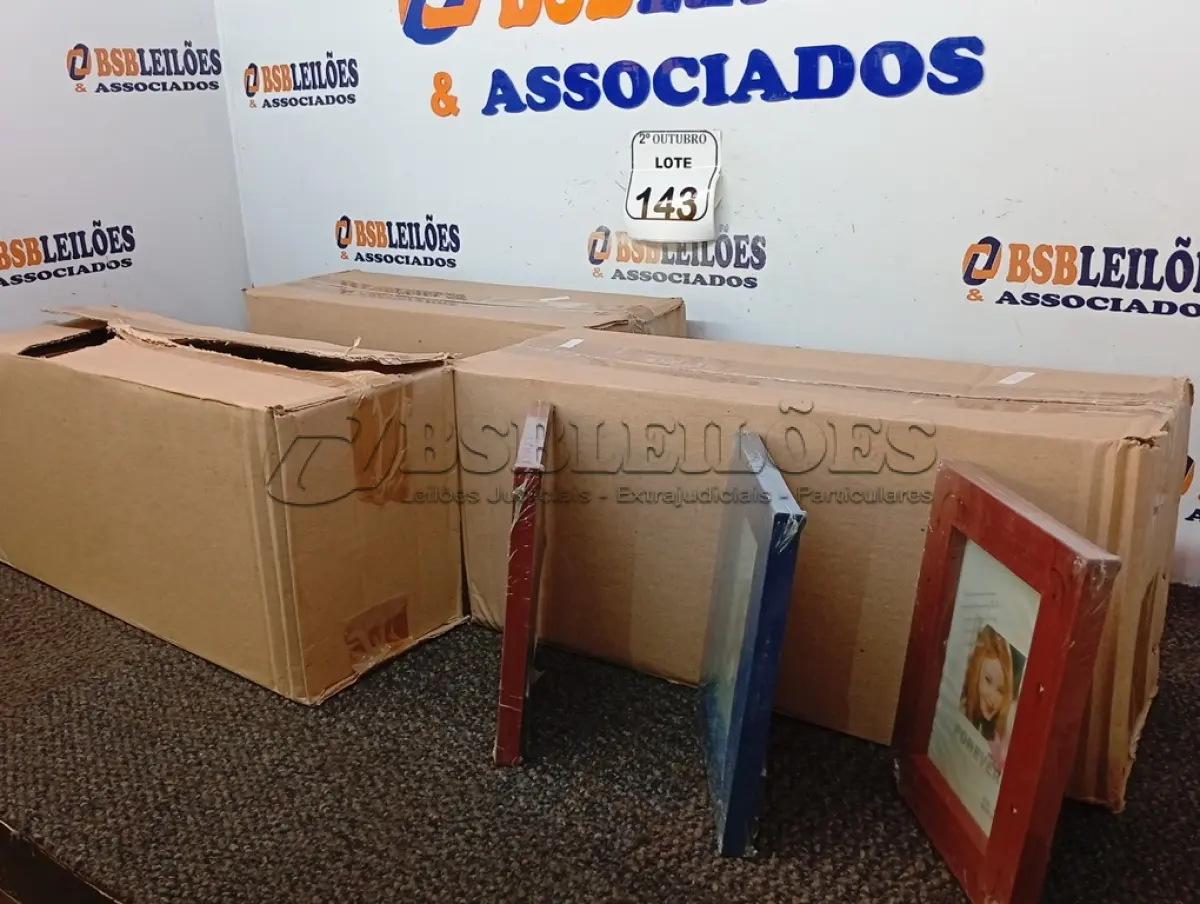 LOTE 143 - 01 LOTE COM GRANDE QUANTIDADE DE MATERIAIS DIVERSOS. (NO ESTADO) ATENÇÃO! FAZER A VISITAÇÃO ANTES DE ARREMATAR, NÃO SABEMOS SE FUNCIONA. LEILÃO NÃO TEM GARANTIA E NEM DEVOLUÇÃO, SUJEITO A POSSÍVEIS AVARIAS VISÍVEIS/OCULTAS E/OU AUSÊNCIA DE COMPONENTES.