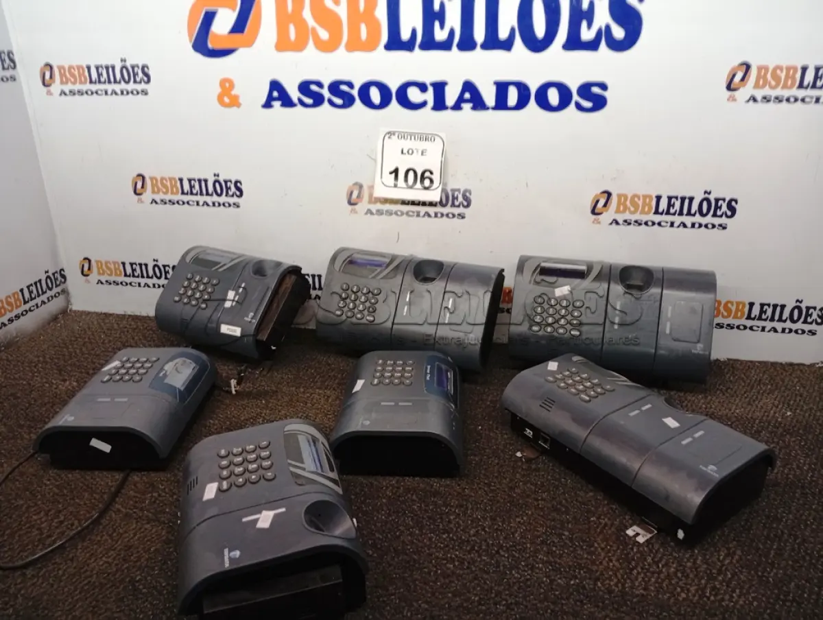 LOTE 106 - 07 RELÓGIOS DE PONTO MARCAS E MODELOS DIVERSOS. (NO ESTADO) ATENÇÃO! FAZER A VISITAÇÃO ANTES DE ARREMATAR, NÃO SABEMOS SE FUNCIONA. LEILÃO NÃO TEM GARANTIA E NEM DEVOLUÇÃO, SUJEITO A POSSÍVEIS AVARIAS VISÍVEIS/OCULTAS E/OU AUSÊNCIA DE COMPONENTES.