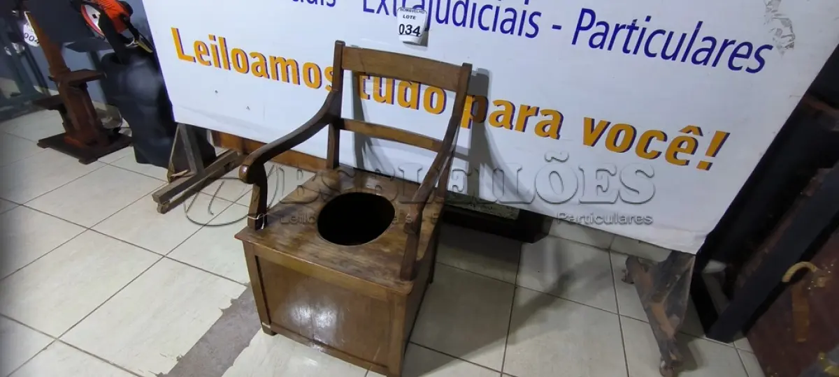LOTE 034 - 01 VASO SANITÁRIO ANTIGO ORIGINAL USADO ATE ANOS 30. (NO ESTADO)