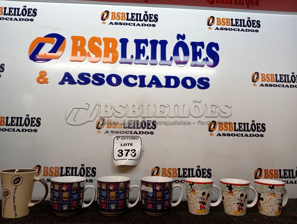 LOTE 373 - 07 CANECAS MODELOS DIVERSOS. (NO ESTADO) ATENÇÃO! FAZER A VISITAÇÃO ANTES DE ARREMATAR, NÃO SABEMOS SE FUNCIONA. LEILÃO NÃO TEM GARANTIA E NEM DEVOLUÇÃO, SUJEITO A POSSÍVEIS AVARIAS VISÍVEIS/OCULTAS E/OU AUSÊNCIA DE COMPONENTES.