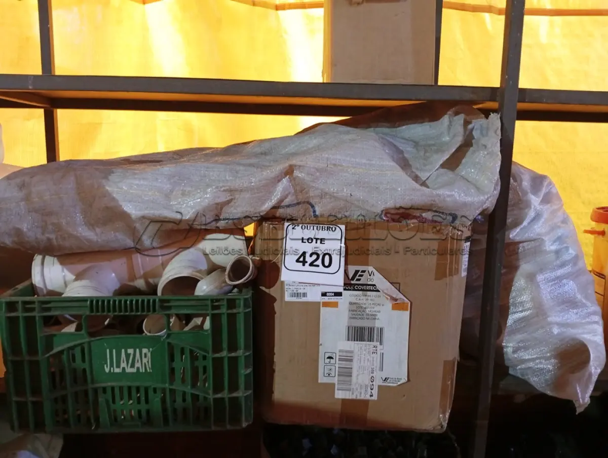 LOTE 420 - 01 LOTE C/GRANDE QUANTIDADE DE CONEXÕES DIVERSAS. (NO ESTADO) ATENÇÃO! FAZER A VISITAÇÃO ANTES DE ARREMATAR, NÃO SABEMOS SE FUNCIONA. LEILÃO NÃO TEM GARANTIA E NEM DEVOLUÇÃO, SUJEITO A POSSÍVEIS AVARIAS VISÍVEIS/OCULTAS E/OU AUSÊNCIA DE COMPONENTES.