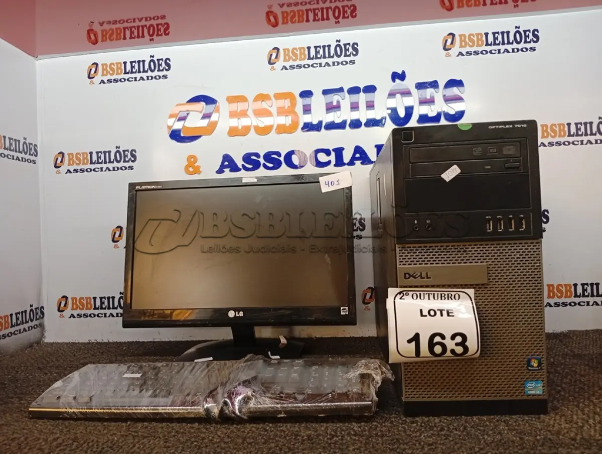 LOTE 163 - 01 CPU COM TECLADO E 01 MONITOR. (NO ESTADO) ATENÇÃO! FAZER A VISITAÇÃO ANTES DE ARREMATAR, NÃO SABEMOS SE FUNCIONA. LEILÃO NÃO TEM GARANTIA E NEM DEVOLUÇÃO, SUJEITO A POSSÍVEIS AVARIAS VISÍVEIS/OCULTAS E/OU AUSÊNCIA DE COMPONENTES.