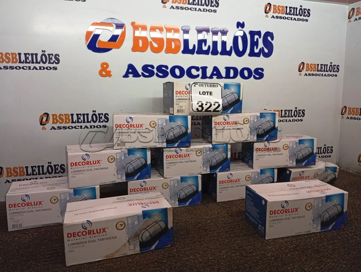 LOTE 322 - 12 LUMINÁRIAS MARCA DECORLUX OVAIS MODELO TARTARUGA. (NO ESTADO) ATENÇÃO! FAZER A VISITAÇÃO ANTES DE ARREMATAR, NÃO SABEMOS SE FUNCIONA. LEILÃO NÃO TEM GARANTIA E NEM DEVOLUÇÃO, SUJEITO A POSSÍVEIS AVARIAS VISÍVEIS/OCULTAS E/OU AUSÊNCIA DE COMPONENTES.