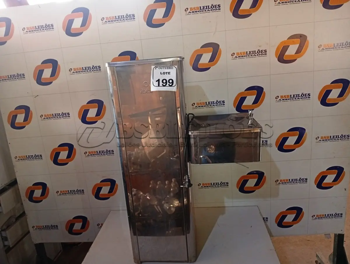 LOTE 199 - 01 BEBEDOURO DE ÁGUA DIRETA EM INOX MARCA IBBL. (NO ESTADO) ATENÇÃO! FAZER A VISITAÇÃO ANTES DE ARREMATAR, NÃO SABEMOS SE FUNCIONA. LEILÃO NÃO TEM GARANTIA E NEM DEVOLUÇÃO, SUJEITO A POSSÍVEIS AVARIAS VISÍVEIS/OCULTAS E/OU AUSÊNCIA DE COMPONENTES.