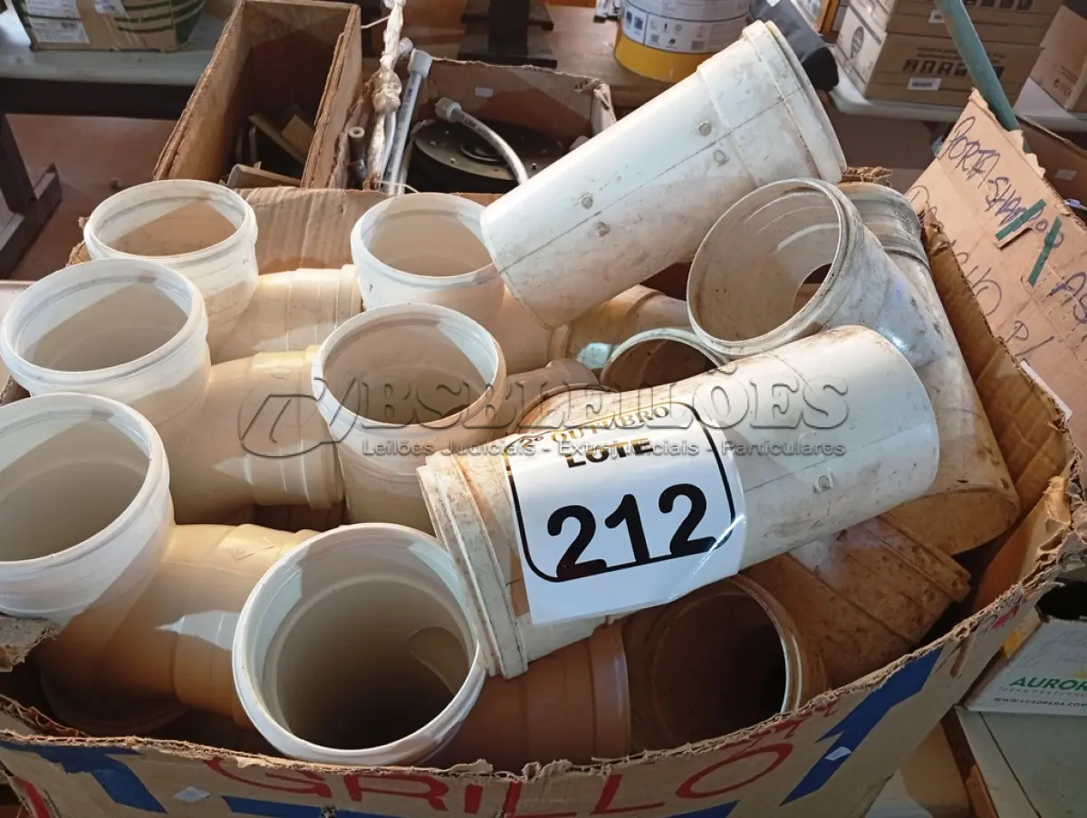 LOTE 212 - 01 LOTE COM DIVERSAS CONEXÕES HIDRÁULICAS. (NO ESTADO) ATENÇÃO! FAZER A VISITAÇÃO ANTES DE ARREMATAR, NÃO SABEMOS SE FUNCIONA. LEILÃO NÃO TEM GARANTIA E NEM DEVOLUÇÃO, SUJEITO A POSSÍVEIS AVARIAS VISÍVEIS/OCULTAS E/OU AUSÊNCIA DE COMPONENTES.