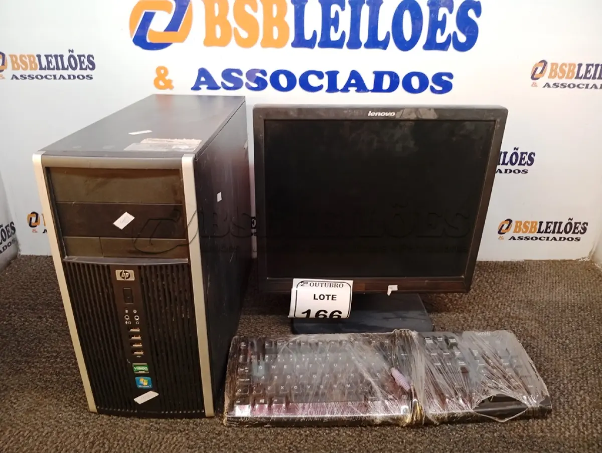 LOTE 166 - 01 PC ALL IN ONE MARCA HP. (NO ESTADO) ATENÇÃO! FAZER A VISITAÇÃO ANTES DE ARREMATAR, NÃO SABEMOS SE FUNCIONA. LEILÃO NÃO TEM GARANTIA E NEM DEVOLUÇÃO, SUJEITO A POSSÍVEIS AVARIAS VISÍVEIS/OCULTAS E/OU AUSÊNCIA DE COMPONENTES.
