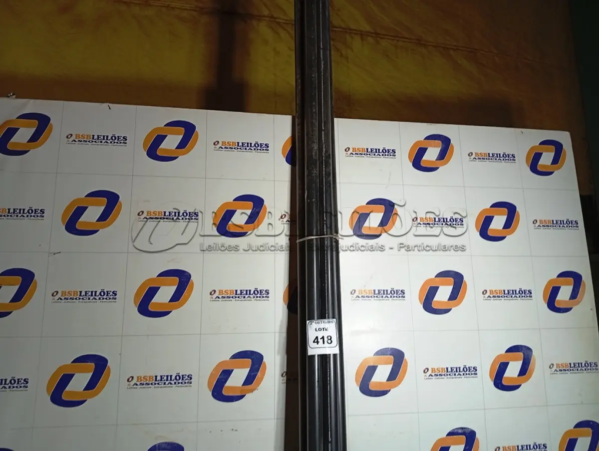 LOTE 418 - 05 ELETRODUTOS ROSCÁVEIS ANTI-CHAMAS. (NO ESTADO) ATENÇÃO! FAZER A VISITAÇÃO ANTES DE ARREMATAR, NÃO SABEMOS SE FUNCIONA. LEILÃO NÃO TEM GARANTIA E NEM DEVOLUÇÃO, SUJEITO A POSSÍVEIS AVARIAS VISÍVEIS/OCULTAS E/OU AUSÊNCIA DE COMPONENTES.