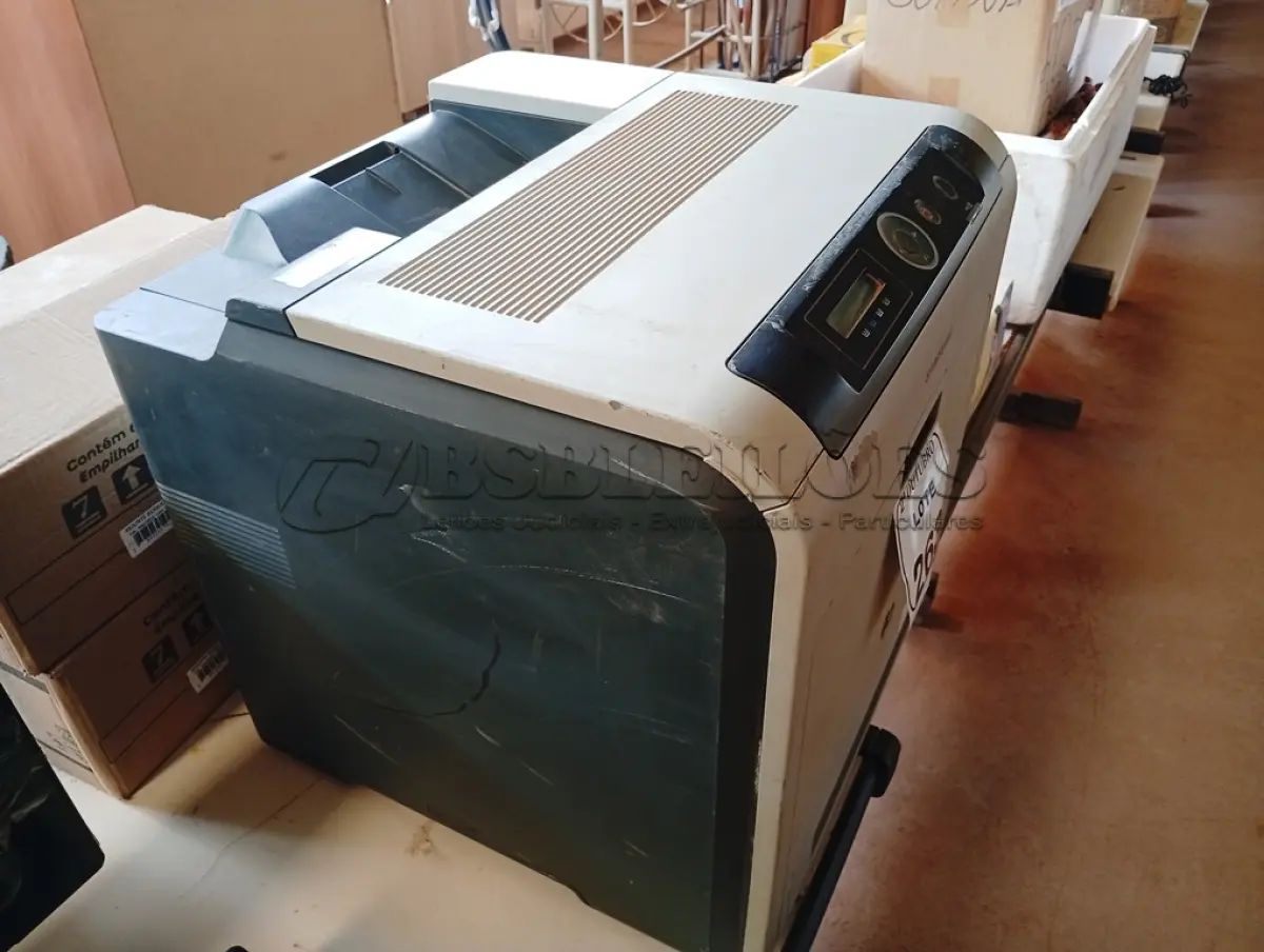 LOTE 263 - 01 IMPRESSORA COLORIDA MARCA SAMSUNG MODELO CLT670MD. (NO ESTADO) ATENÇÃO! FAZER A VISITAÇÃO ANTES DE ARREMATAR, NÃO SABEMOS SE FUNCIONA. LEILÃO NÃO TEM GARANTIA E NEM DEVOLUÇÃO, SUJEITO A POSSÍVEIS AVARIAS VISÍVEIS/OCULTAS E/OU AUSÊNCIA DE COMPONENTES.