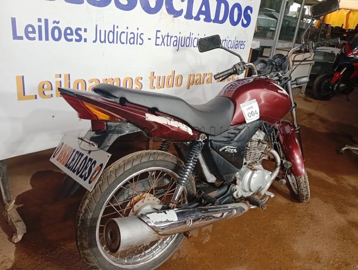 LOTE 004 - 01 MOTO HONDA/CG150 FAN ESI; COR VINHO; ANO 2011. (NO ESTADO) (TODOS DOCUMENTOS 2024 PAGOS)