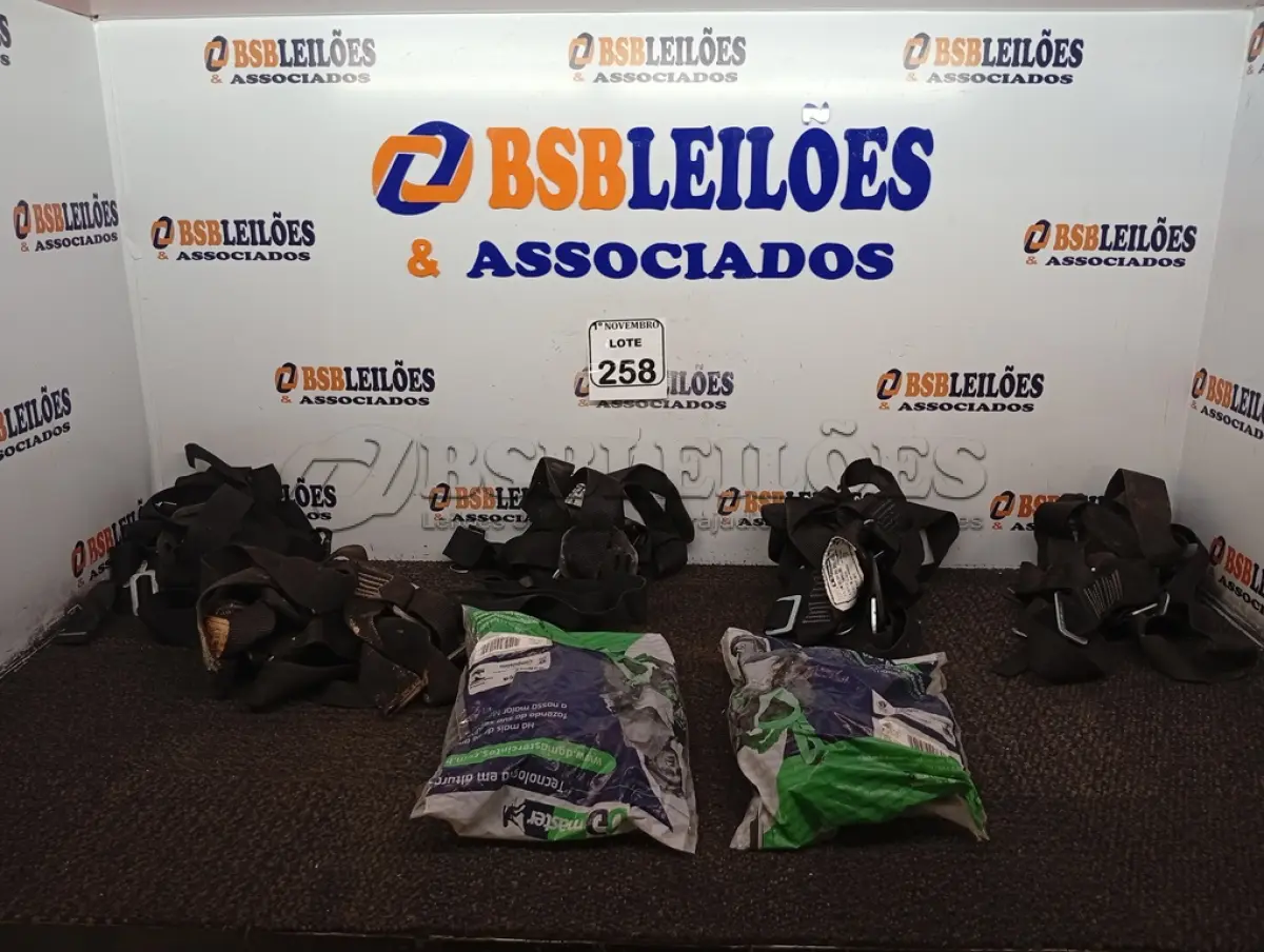 LOTE 258 - 07 CINTOS DE SEGURANÇA PARAQUEDISTA. (NO ESTADO) ATENÇÃO! FAZER A VISITAÇÃO ANTES DE ARREMATAR, NÃO SABEMOS SE FUNCIONA. LEILÃO NÃO TEM GARANTIA E NEM DEVOLUÇÃO, SUJEITO A POSSÍVEIS AVARIAS VISÍVEIS/OCULTAS E/OU AUSÊNCIA DE COMPONENTES.