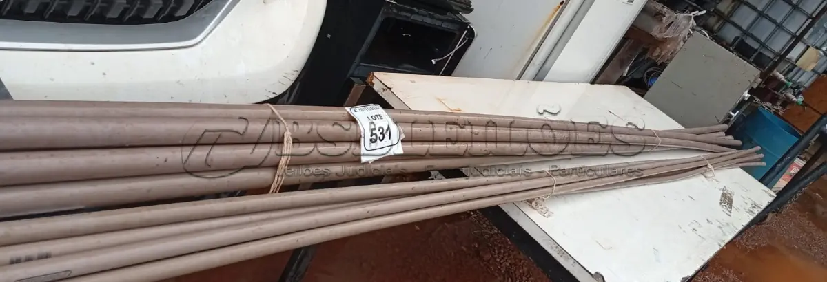 LOTE 531 - 14 CANOS DE ÁGUA MEDIDAS DIVERSAS. (NO ESTADO) ATENÇÃO! FAZER A VISITAÇÃO ANTES DE ARREMATAR, NÃO SABEMOS SE FUNCIONA. LEILÃO NÃO TEM GARANTIA E NEM DEVOLUÇÃO, SUJEITO A POSSÍVEIS AVARIAS VISÍVEIS/OCULTAS E/OU AUSÊNCIA DE COMPONENTES.