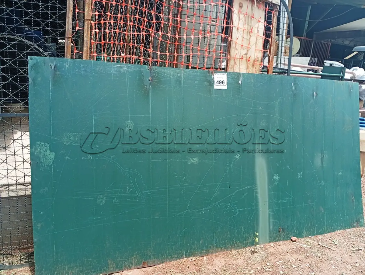 LOTE 496 - 01 CHAPA DE FERRO E VÁRIAS GRADES DE FERRO TAMANHOS DIVERSOS. (NO ESTADO) ATENÇÃO! FAZER A VISITAÇÃO ANTES DE ARREMATAR, NÃO SABEMOS SE FUNCIONA. LEILÃO NÃO TEM GARANTIA E NEM DEVOLUÇÃO, SUJEITO A POSSÍVEIS AVARIAS VISÍVEIS/OCULTAS E/OU AUSÊNCIA DE COMPONENTES.