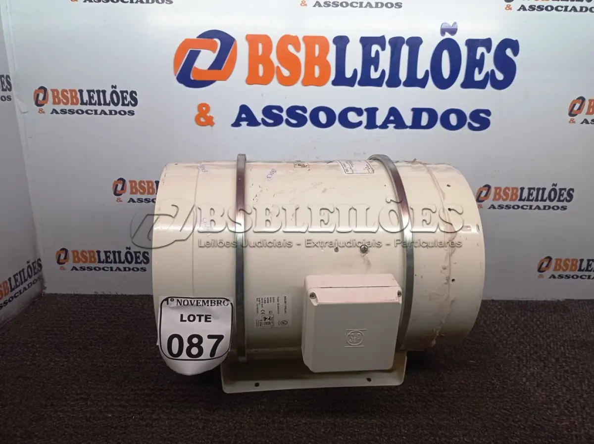 LOTE 087 - 01 EXAUSTOR TD2000. (NO ESTADO) ATENÇÃO! FAZER A VISITAÇÃO ANTES DE ARREMATAR, NÃO SABEMOS SE FUNCIONA. LEILÃO NÃO TEM GARANTIA E NEM DEVOLUÇÃO, SUJEITO A POSSÍVEIS AVARIAS VISÍVEIS/OCULTAS E/OU AUSÊNCIA DE COMPONENTES.