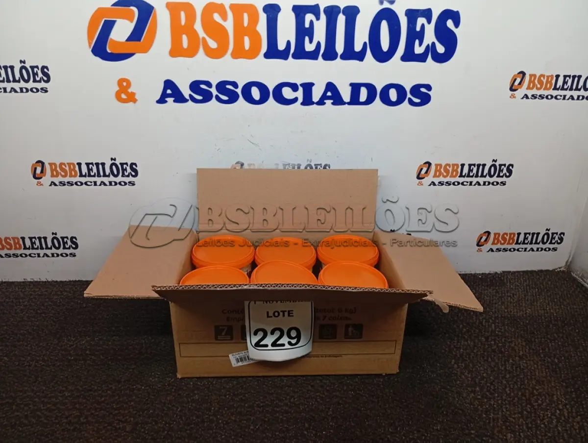 LOTE 229 - 06 REJUNTES ACRÍLICO NA COR CORDA DE 1KG CADA E 01 PAR DE LUVAS DE PANO. (NO ESTADO) ATENÇÃO! FAZER A VISITAÇÃO ANTES DE ARREMATAR, NÃO SABEMOS SE FUNCIONA. LEILÃO NÃO TEM GARANTIA E NEM DEVOLUÇÃO, SUJEITO A POSSÍVEIS AVARIAS VISÍVEIS/OCULTAS E/OU AUSÊNCIA DE COMPONENTES.