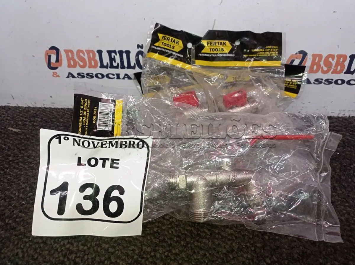 LOTE 136 - 05 TORNEIRAS ESFERA DUPLA P/TANQUES  1/2 X 3/4 FERTAK (NO ESTADO) ATENÇÃO! FAZER A VISITAÇÃO ANTES DE ARREMATAR, NÃO SABEMOS SE FUNCIONA. LEILÃO NÃO TEM GARANTIA E NEM DEVOLUÇÃO, SUJEITO A POSSÍVEIS AVARIAS VISÍVEIS/OCULTAS E/OU AUSÊNCIA DE COMPONENTES.