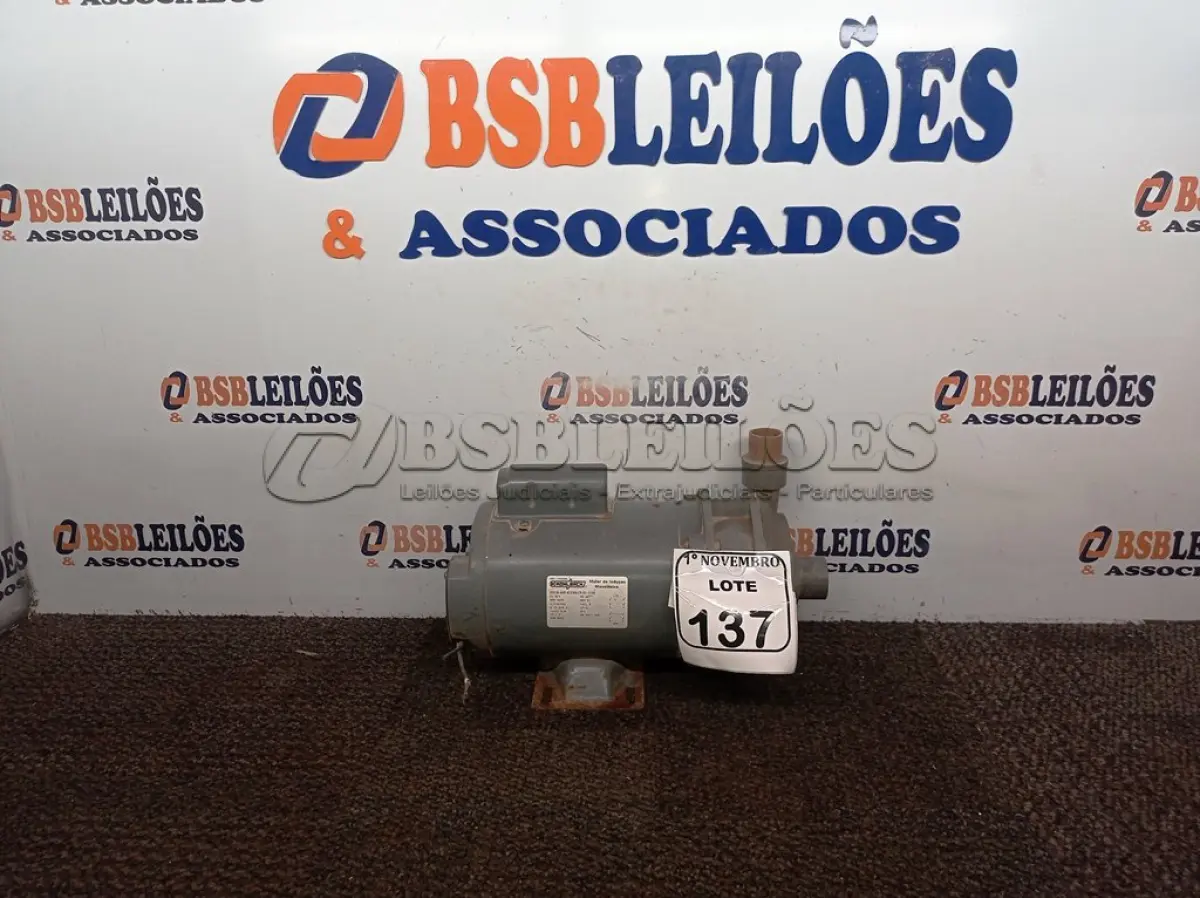 LOTE 137 - 01 MOTOR DE INDUÇÃO MONOFÁSICO MARCA KOHLBACH. (NO ESTADO) ATENÇÃO! FAZER A VISITAÇÃO ANTES DE ARREMATAR, NÃO SABEMOS SE FUNCIONA. LEILÃO NÃO TEM GARANTIA E NEM DEVOLUÇÃO, SUJEITO A POSSÍVEIS AVARIAS VISÍVEIS/OCULTAS E/OU AUSÊNCIA DE COMPONENTES.