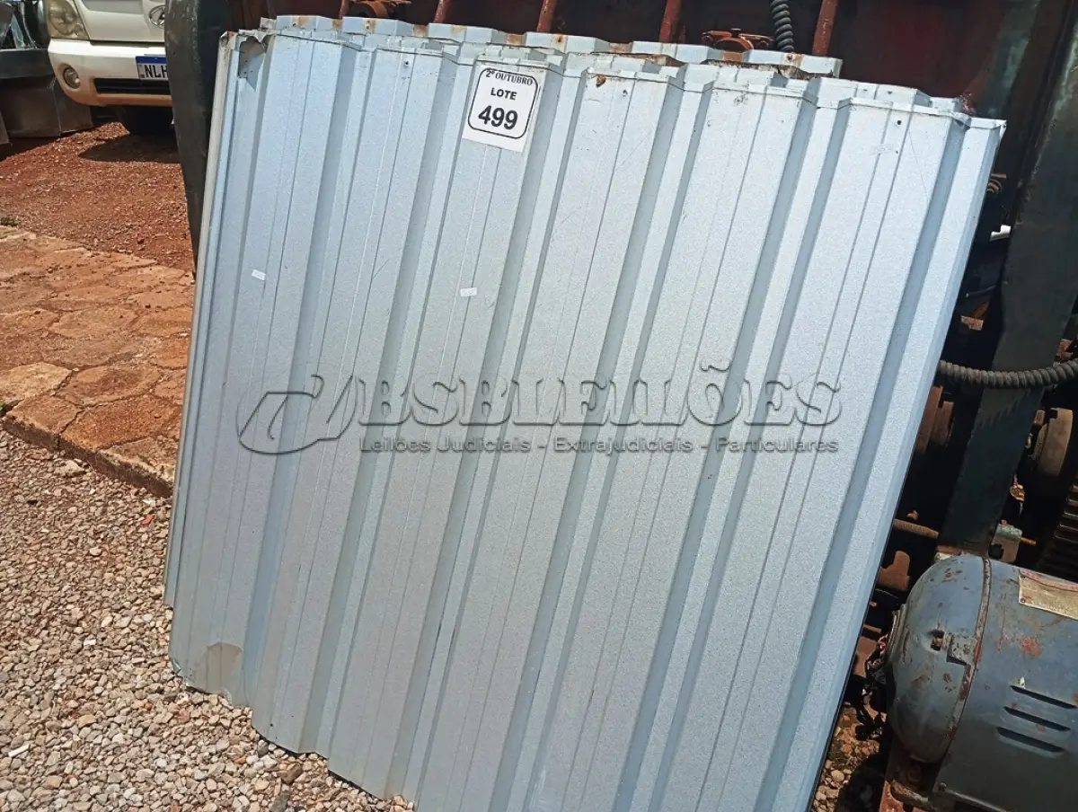 LOTE 499 - 01 LOTE COM APROXIMADAMENTE 22 PEDAÇOS DE TELHAS DE ZINCO. (NO ESTADO) ATENÇÃO! FAZER A VISITAÇÃO ANTES DE ARREMATAR, NÃO SABEMOS SE FUNCIONA. LEILÃO NÃO TEM GARANTIA E NEM DEVOLUÇÃO, SUJEITO A POSSÍVEIS AVARIAS VISÍVEIS/OCULTAS E/OU AUSÊNCIA DE COMPONENTES.