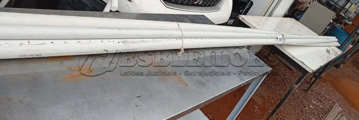 LOTE 529 - 05 CANOS DE MEDIDAS DIVERSAS. (NO ESTADO) ATENÇÃO! FAZER A VISITAÇÃO ANTES DE ARREMATAR, NÃO SABEMOS SE FUNCIONA. LEILÃO NÃO TEM GARANTIA E NEM DEVOLUÇÃO, SUJEITO A POSSÍVEIS AVARIAS VISÍVEIS/OCULTAS E/OU AUSÊNCIA DE COMPONENTES.