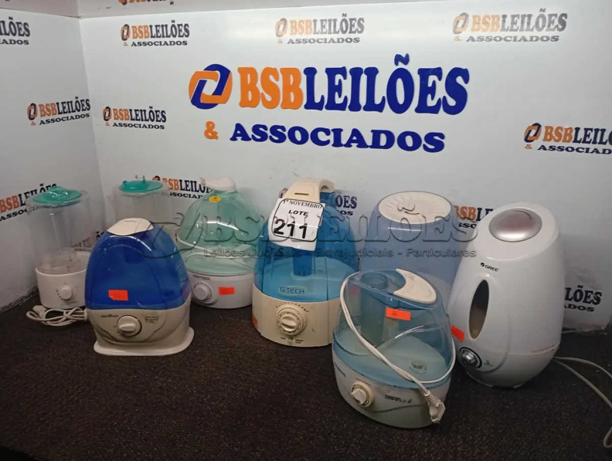 LOTE 211 - 08 UMIDIFICADORES MARCAS E MODELOS DIVERSOS. (NO ESTADO) ATENÇÃO! FAZER A VISITAÇÃO ANTES DE ARREMATAR, NÃO SABEMOS SE FUNCIONA. LEILÃO NÃO TEM GARANTIA E NEM DEVOLUÇÃO, SUJEITO A POSSÍVEIS AVARIAS VISÍVEIS/OCULTAS E/OU AUSÊNCIA DE COMPONENTES.