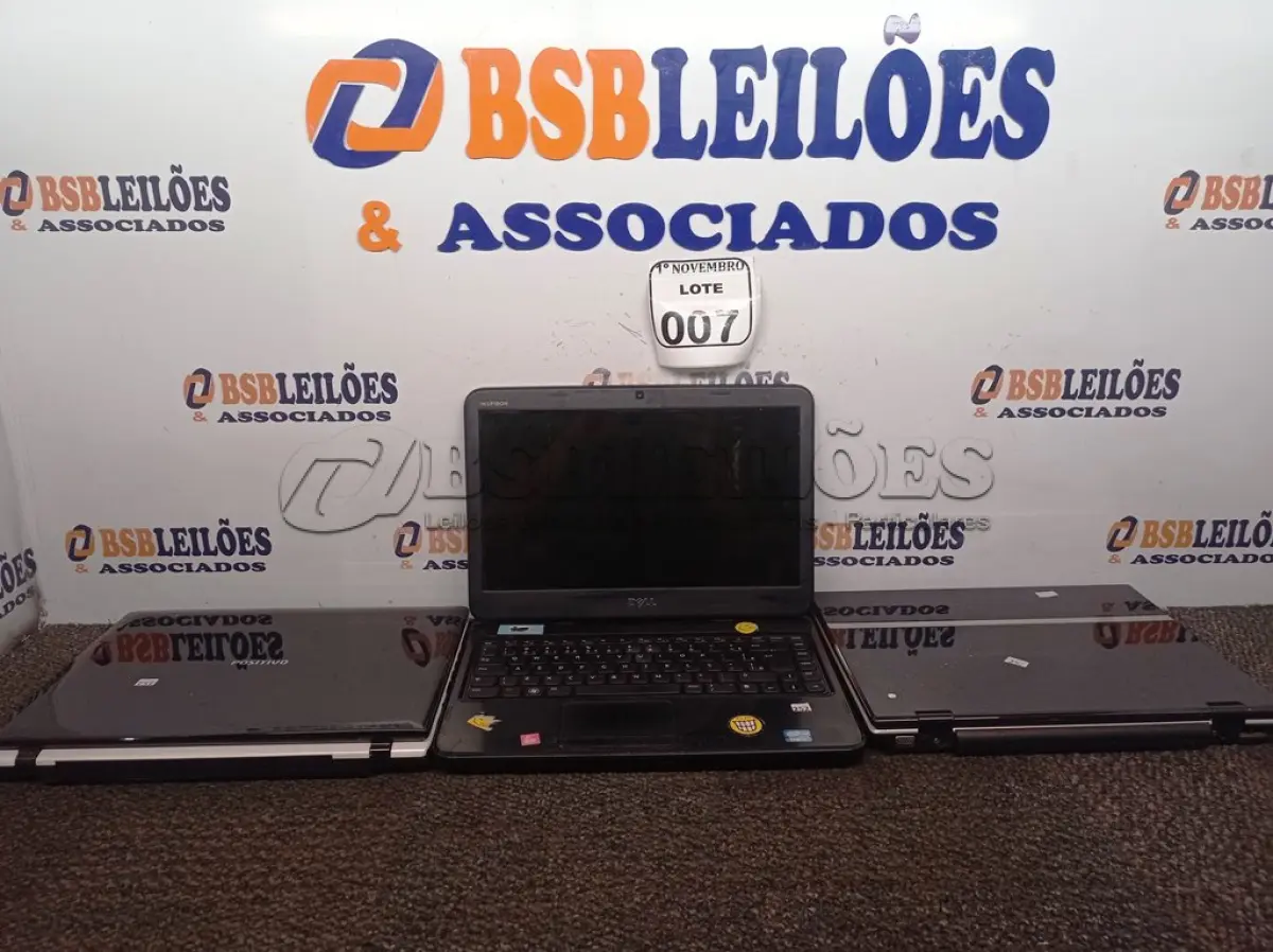 LOTE 007 - 03 NOTEBOOKS PARA RETIRADA DE PEÇAS. (NO ESTADO) ATENÇÃO! FAZER A VISITAÇÃO ANTES DE ARREMATAR, NÃO SABEMOS SE FUNCIONA. LEILÃO NÃO TEM GARANTIA E NEM DEVOLUÇÃO, SUJEITO A POSSÍVEIS AVARIAS VISÍVEIS/OCULTAS E/OU AUSÊNCIA DE COMPONENTES.