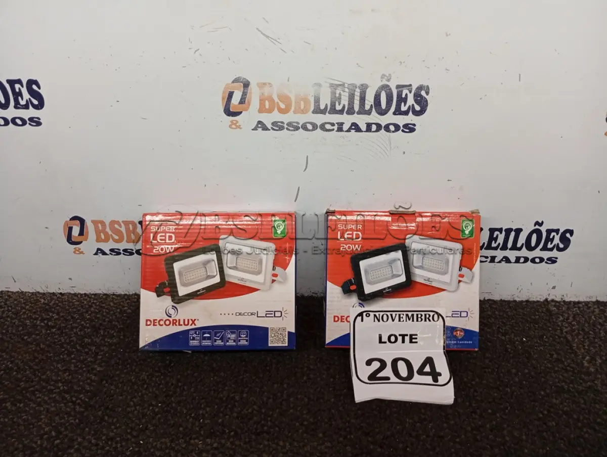 LOTE 204