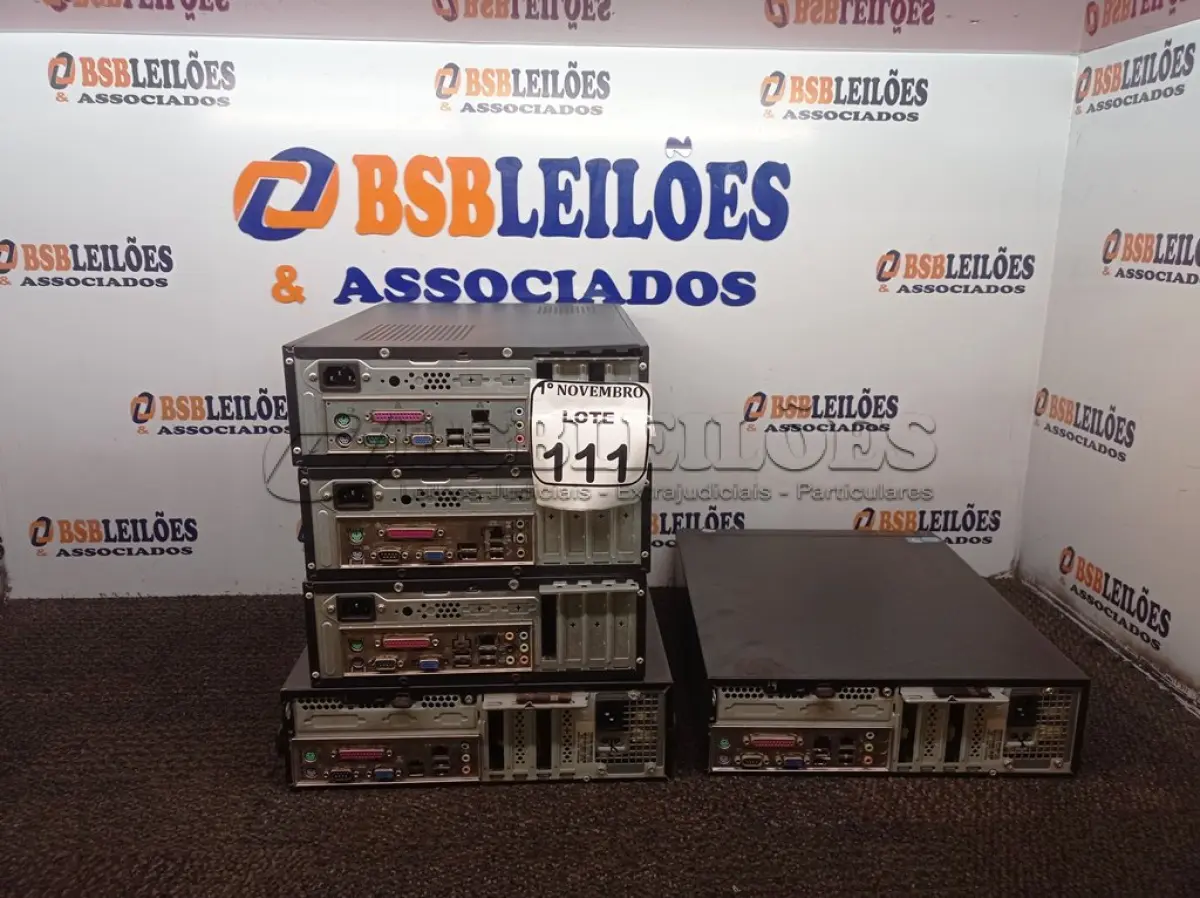 LOTE 111 - 05 CPU’S MARCAS E MODELOS DIVERSOS. (NO ESTADO) ATENÇÃO! FAZER A VISITAÇÃO ANTES DE ARREMATAR, NÃO SABEMOS SE FUNCIONA. LEILÃO NÃO TEM GARANTIA E NEM DEVOLUÇÃO, SUJEITO A POSSÍVEIS AVARIAS VISÍVEIS/OCULTAS E/OU AUSÊNCIA DE COMPONENTES.