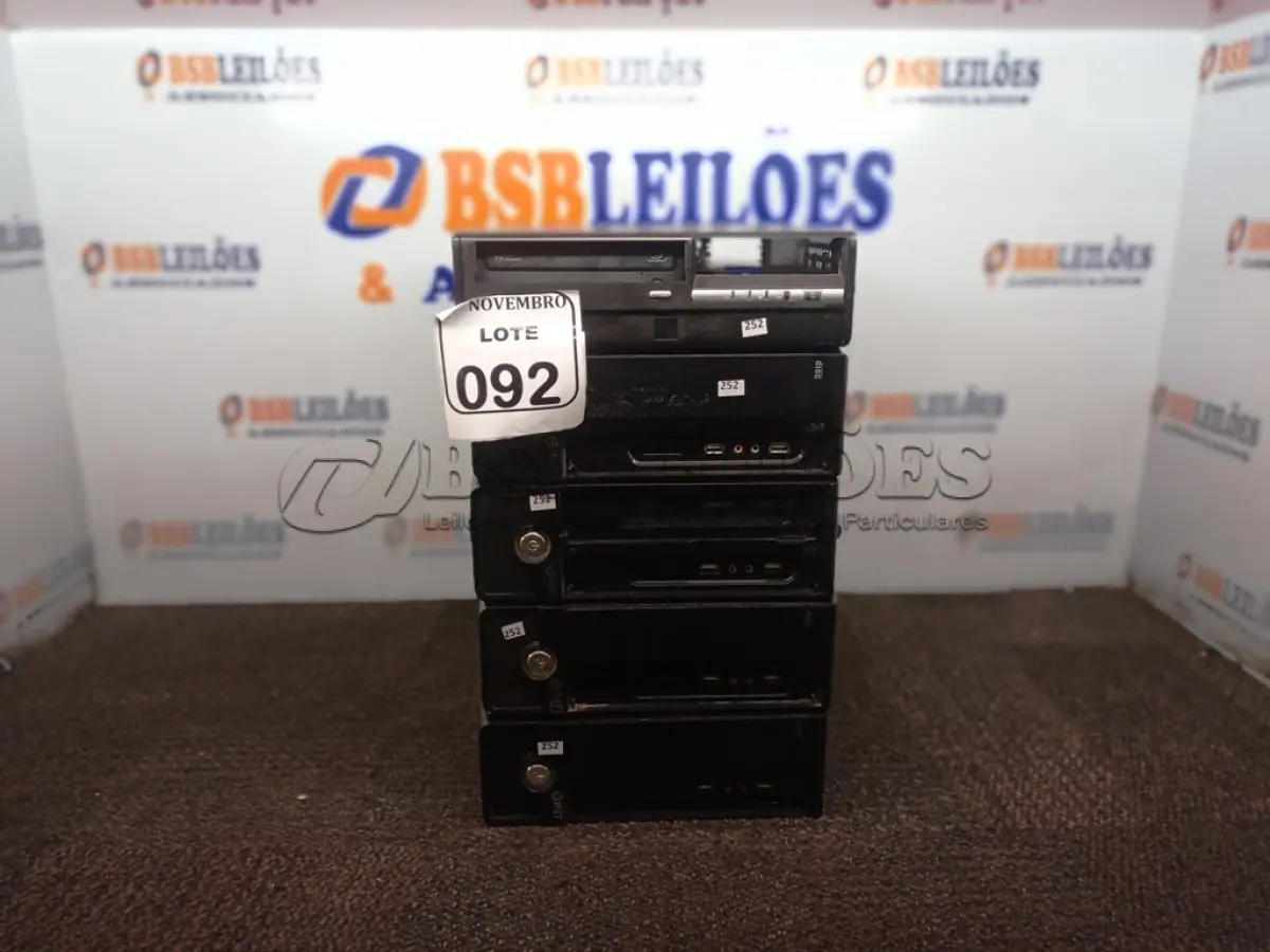 LOTE 092 - 05 CPU’S MARCAS E MODELOS DIVERSOS. (NO ESTADO) ATENÇÃO! FAZER A VISITAÇÃO ANTES DE ARREMATAR, NÃO SABEMOS SE FUNCIONA. LEILÃO NÃO TEM GARANTIA E NEM DEVOLUÇÃO, SUJEITO A POSSÍVEIS AVARIAS VISÍVEIS/OCULTAS E/OU AUSÊNCIA DE COMPONENTES.