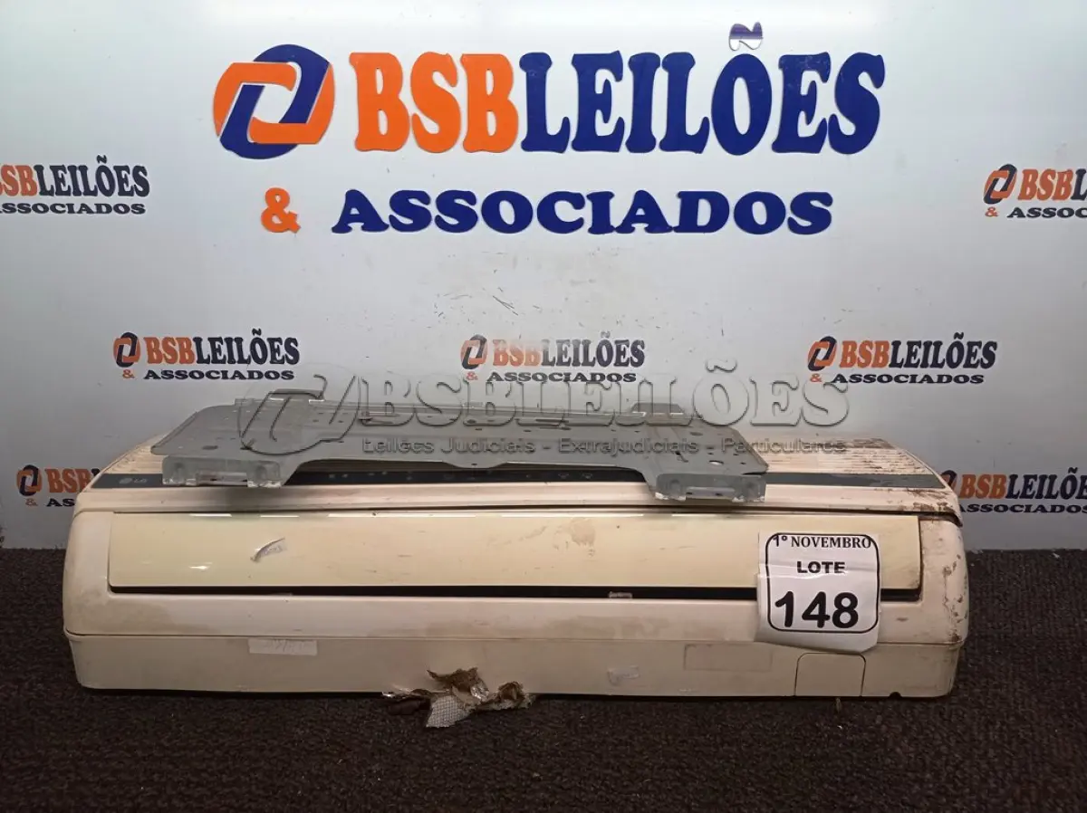 LOTE 148 - 01 EVAPORADORA MARCA LG 9.000BTU. (NO ESTADO) ATENÇÃO! FAZER A VISITAÇÃO ANTES DE ARREMATAR, NÃO SABEMOS SE FUNCIONA. LEILÃO NÃO TEM GARANTIA E NEM DEVOLUÇÃO, SUJEITO A POSSÍVEIS AVARIAS VISÍVEIS/OCULTAS E/OU AUSÊNCIA DE COMPONENTES.