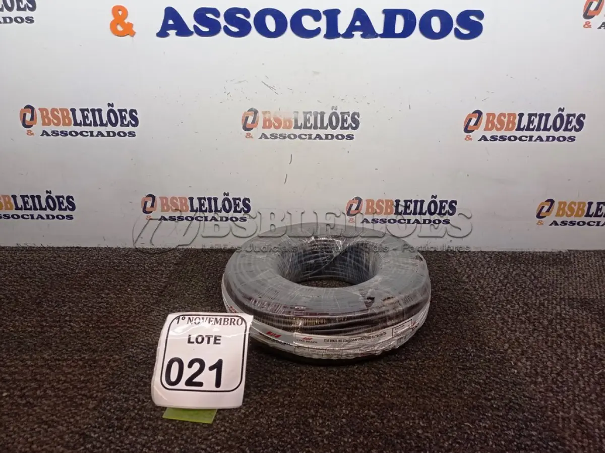 LOTE 021 - 01 ROLO DE FIO NA COR PRETA, MARCA STAR BRAZIL CABO FLEXÍVEL 45C/750V 1X10MM². (NO ESTADO) ATENÇÃO! FAZER A VISITAÇÃO ANTES DE ARREMATAR, NÃO SABEMOS SE FUNCIONA. LEILÃO NÃO TEM GARANTIA E NEM DEVOLUÇÃO, SUJEITO A POSSÍVEIS AVARIAS VISÍVEIS/OCULTAS E/OU AUSÊNCIA DE COMPONENTES.