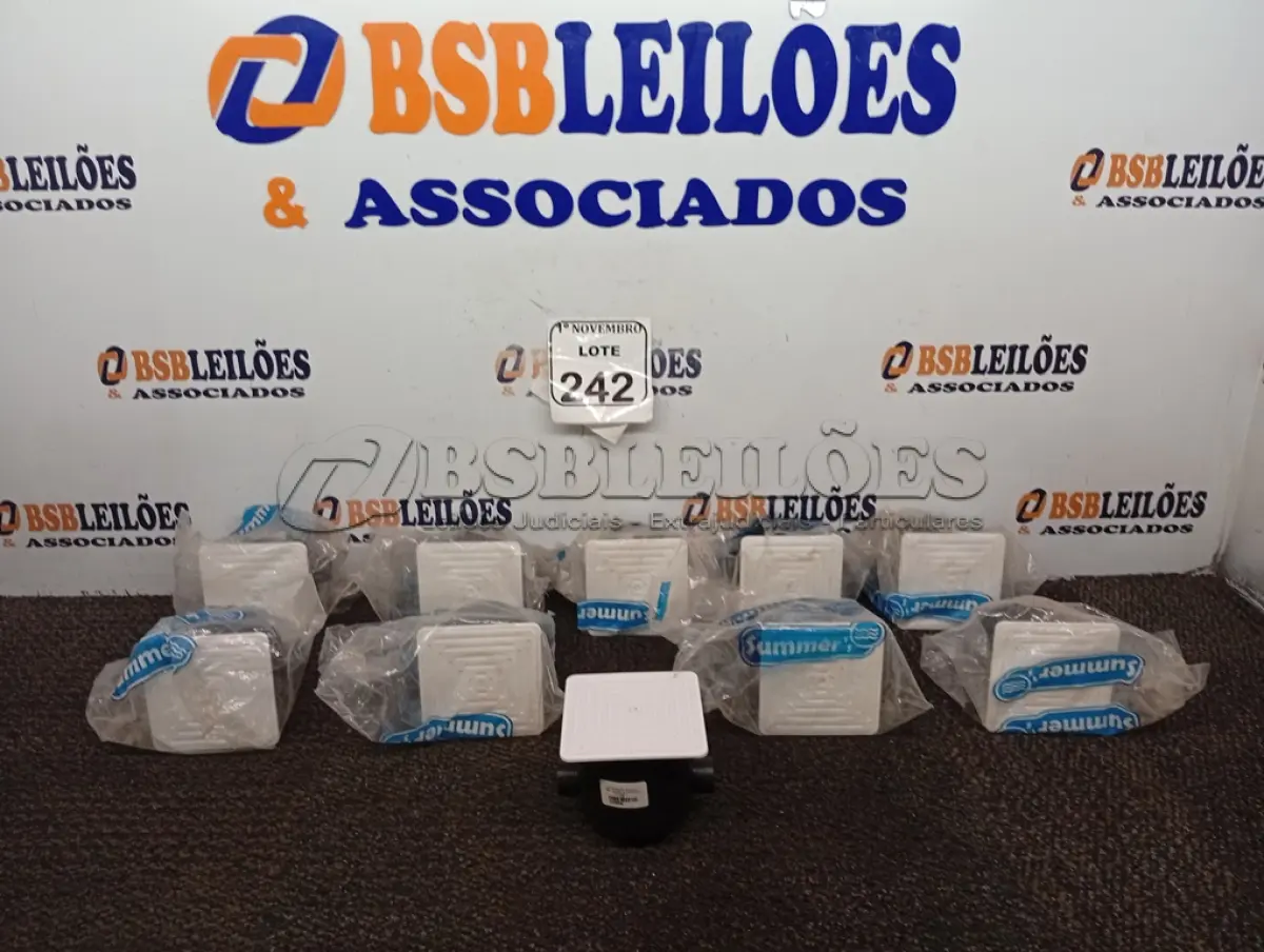 LOTE 242 - 10 CAIXAS PASSAGEM TAMPA INOX REG ALTURA SEM PARAF SUMMERS. NO ESTADO) ATENÇÃO! FAZER A VISITAÇÃO ANTES DE ARREMATAR, NÃO SABEMOS SE FUNCIONA. LEILÃO NÃO TEM GARANTIA E NEM DEVOLUÇÃO, SUJEITO A POSSÍVEIS AVARIAS VISÍVEIS/OCULTAS E/OU AUSÊNCIA DE COMPONENTES.