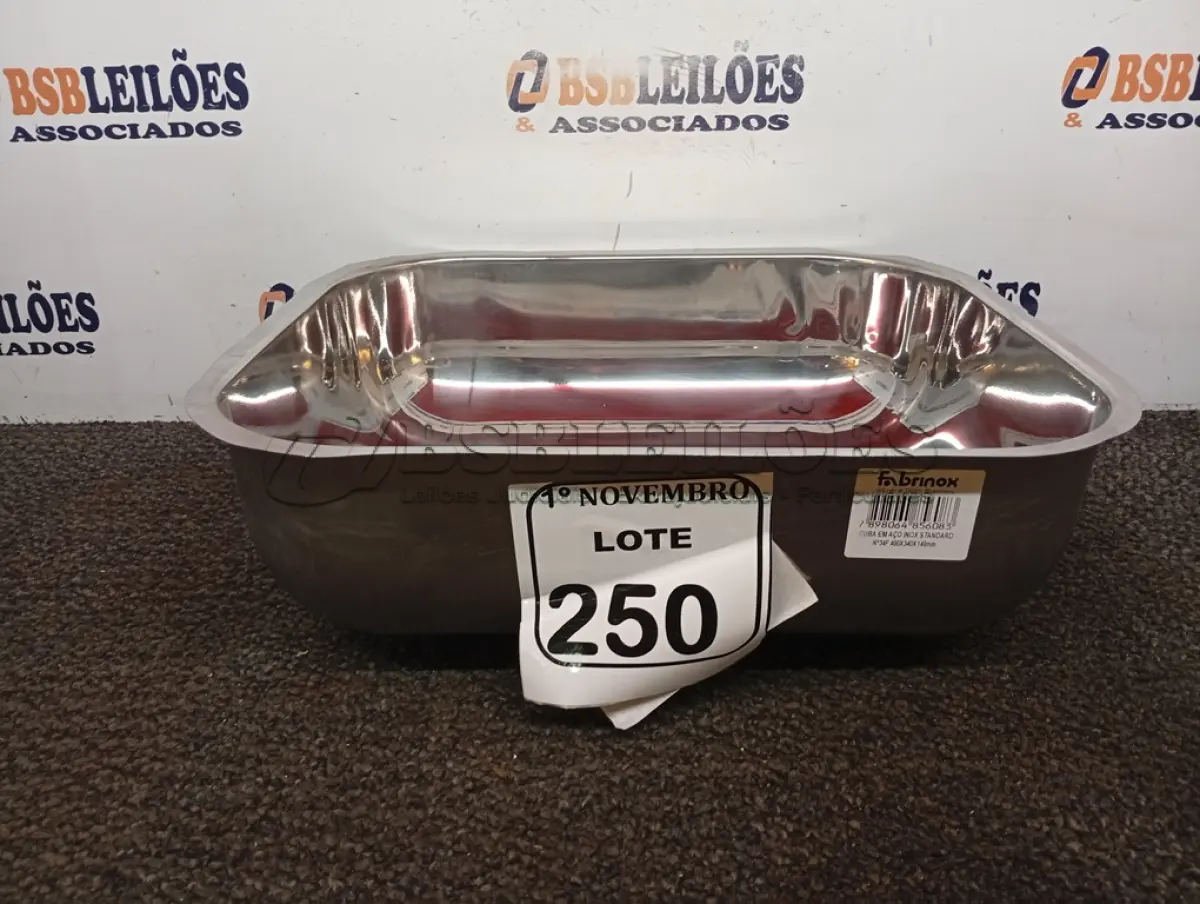 LOTE 250 - 01 CUBA INOX N3 AÇO 430 3.1/2 40X34X14 FABRINOX.(NOVA) (NO ESTADO) ATENÇÃO! FAZER A VISITAÇÃO ANTES DE ARREMATAR, NÃO SABEMOS SE FUNCIONA. LEILÃO NÃO TEM GARANTIA E NEM DEVOLUÇÃO, SUJEITO A POSSÍVEIS AVARIAS VISÍVEIS/OCULTAS E/OU AUSÊNCIA DE COMPONENTES.