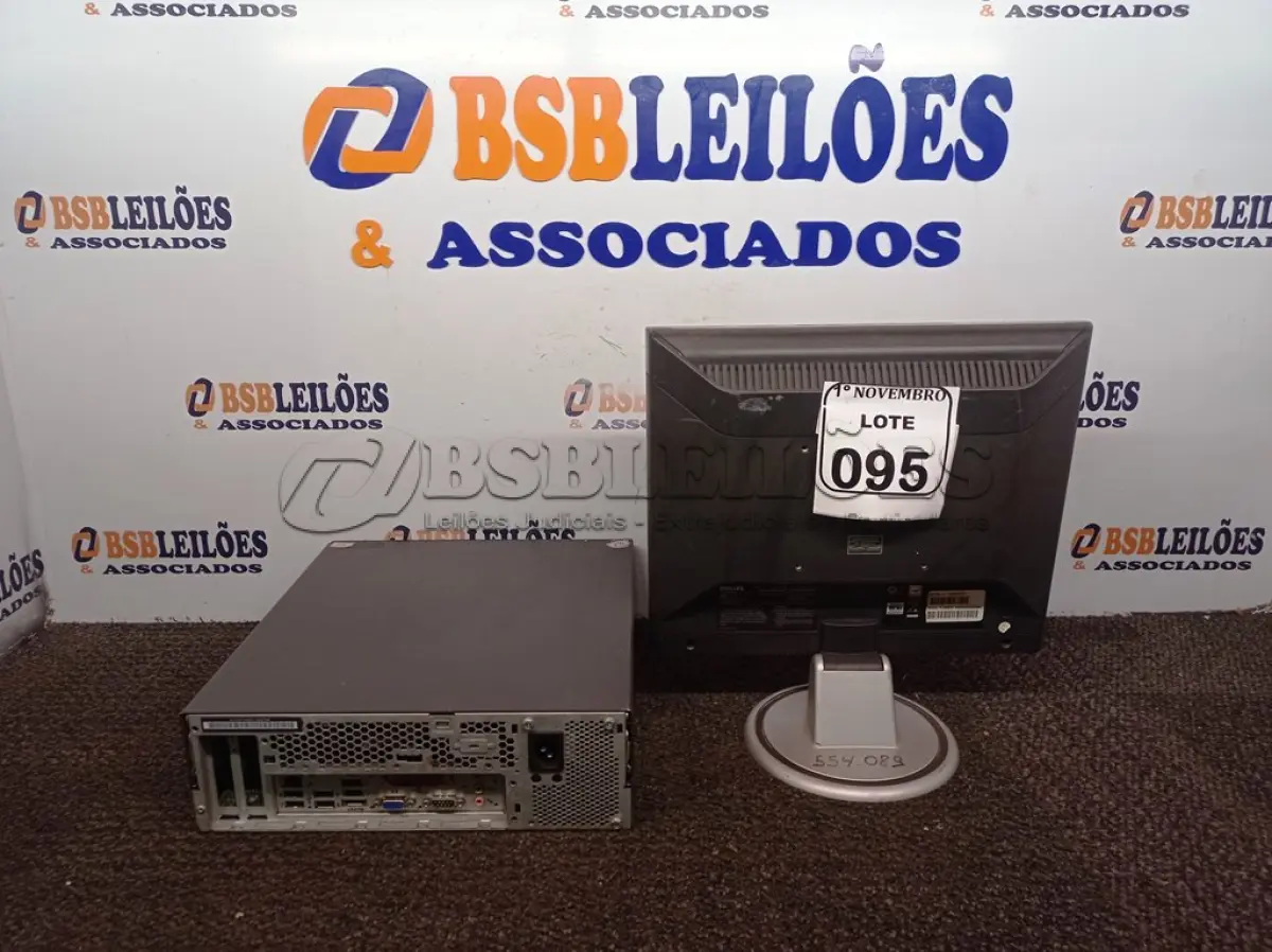 LOTE 095 - 01 CPU MARCA LENOVO E 01 MONITOR MARCA PHILIPS. (NO ESTADO) ATENÇÃO! FAZER A VISITAÇÃO ANTES DE ARREMATAR, NÃO SABEMOS SE FUNCIONA. LEILÃO NÃO TEM GARANTIA E NEM DEVOLUÇÃO, SUJEITO A POSSÍVEIS AVARIAS VISÍVEIS/OCULTAS E/OU AUSÊNCIA DE COMPONENTES.