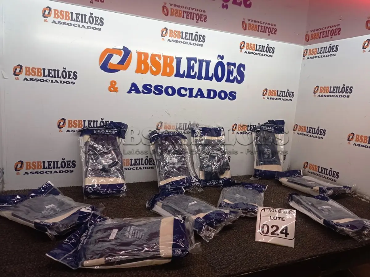 LOTE 024 - 01 LOTE C/ 10 PARES DE LUVAS DE SEGURANÇA NITRILI-KA35 MARCA KALIPSO TAMANHO 9/G. (NO ESTADO) ATENÇÃO! FAZER A VISITAÇÃO ANTES DE ARREMATAR, NÃO SABEMOS SE FUNCIONA. LEILÃO NÃO TEM GARANTIA E NEM DEVOLUÇÃO, SUJEITO A POSSÍVEIS AVARIAS VISÍVEIS/OCULTAS E/OU AUSÊNCIA DE COMPONENTES.