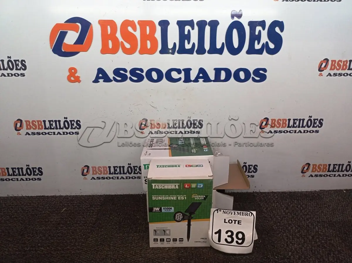 LOTE 139 - 03 ESPETOS JARDIM SOLAR SUNSHINE ES1 3W LED 6500K TASHIBRA (NOVO). (NO ESTADO) (NO ESTADO) ATENÇÃO! FAZER A VISITAÇÃO ANTES DE ARREMATAR, NÃO SABEMOS SE FUNCIONA. LEILÃO NÃO TEM GARANTIA E NEM DEVOLUÇÃO, SUJEITO A POSSÍVEIS AVARIAS VISÍVEIS/OCULTAS E/OU AUSÊNCIA DE COMPONENTES.