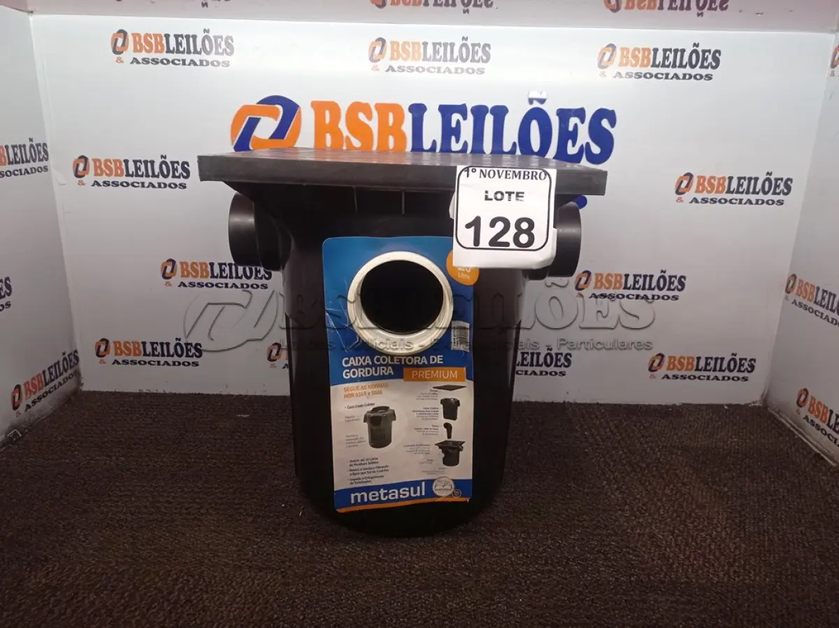 LOTE 128 - 01 CAIXA COLETORA DE GORDURA 20L. (NO ESTADO) ATENÇÃO! FAZER A VISITAÇÃO ANTES DE ARREMATAR, NÃO SABEMOS SE FUNCIONA. LEILÃO NÃO TEM GARANTIA E NEM DEVOLUÇÃO, SUJEITO A POSSÍVEIS AVARIAS VISÍVEIS/OCULTAS E/OU AUSÊNCIA DE COMPONENTES.