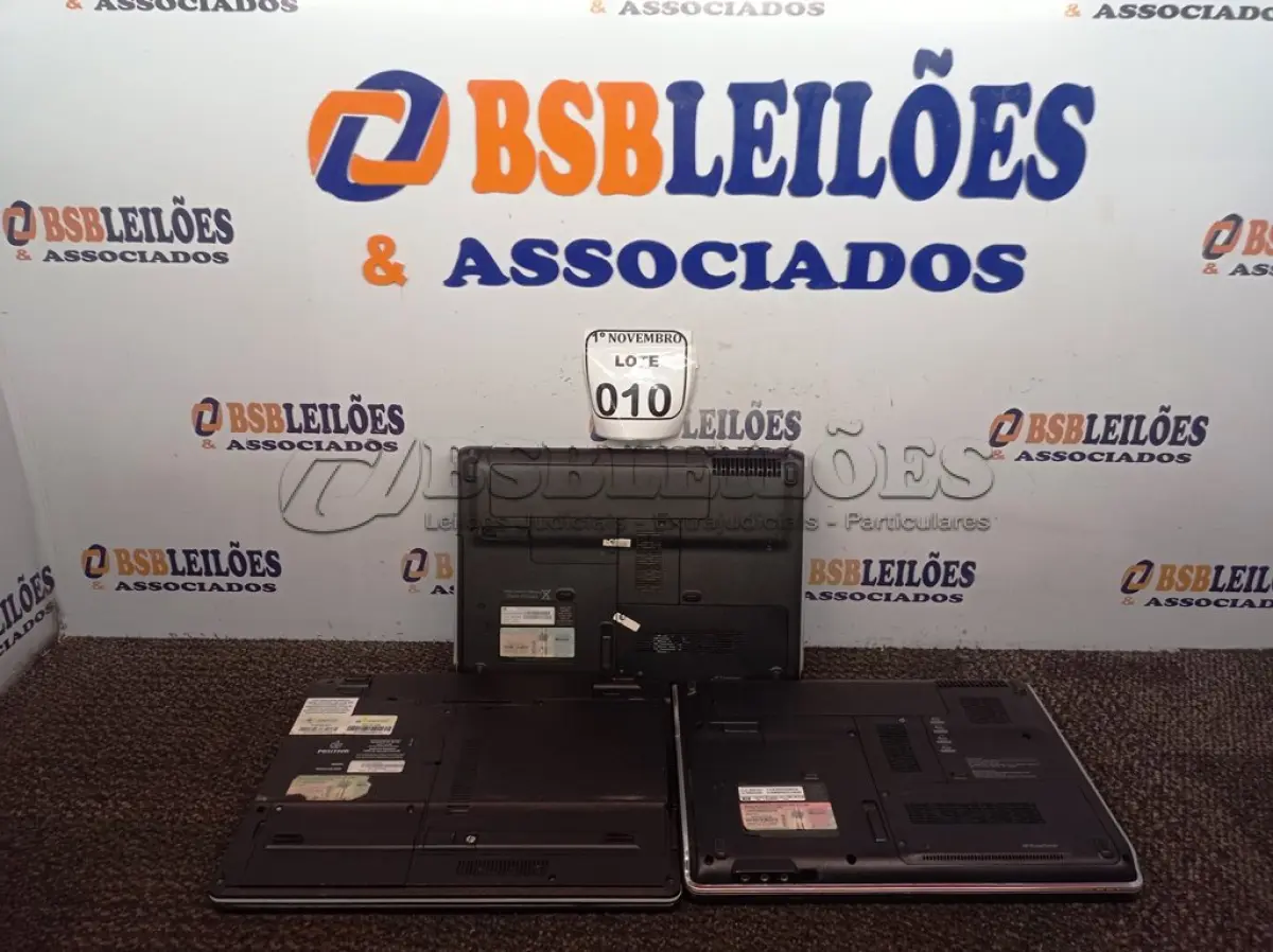 LOTE 010 - 03 NOTEBOOKS PARA RETIRADA DE PEÇAS. (NO ESTADO) ATENÇÃO! FAZER A VISITAÇÃO ANTES DE ARREMATAR, NÃO SABEMOS SE FUNCIONA. LEILÃO NÃO TEM GARANTIA E NEM DEVOLUÇÃO, SUJEITO A POSSÍVEIS AVARIAS VISÍVEIS/OCULTAS E/OU AUSÊNCIA DE COMPONENTES.