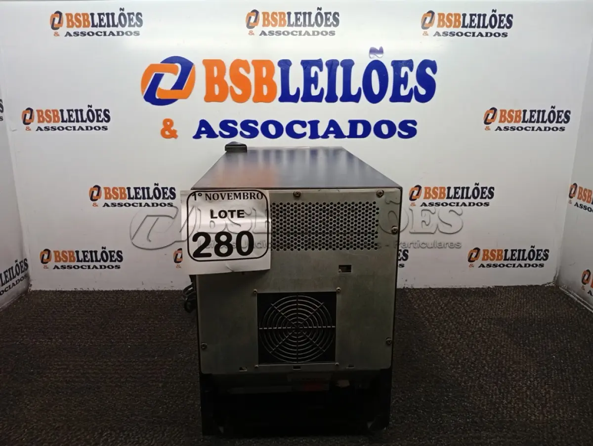 LOTE 280 - 01 ADEGA TOCAVE. (NO ESTADO) ATENÇÃO! FAZER A VISITAÇÃO ANTES DE ARREMATAR, NÃO SABEMOS SE FUNCIONA. LEILÃO NÃO TEM GARANTIA E NEM DEVOLUÇÃO, SUJEITO A POSSÍVEIS AVARIAS VISÍVEIS/OCULTAS E/OU AUSÊNCIA DE COMPONENTES.