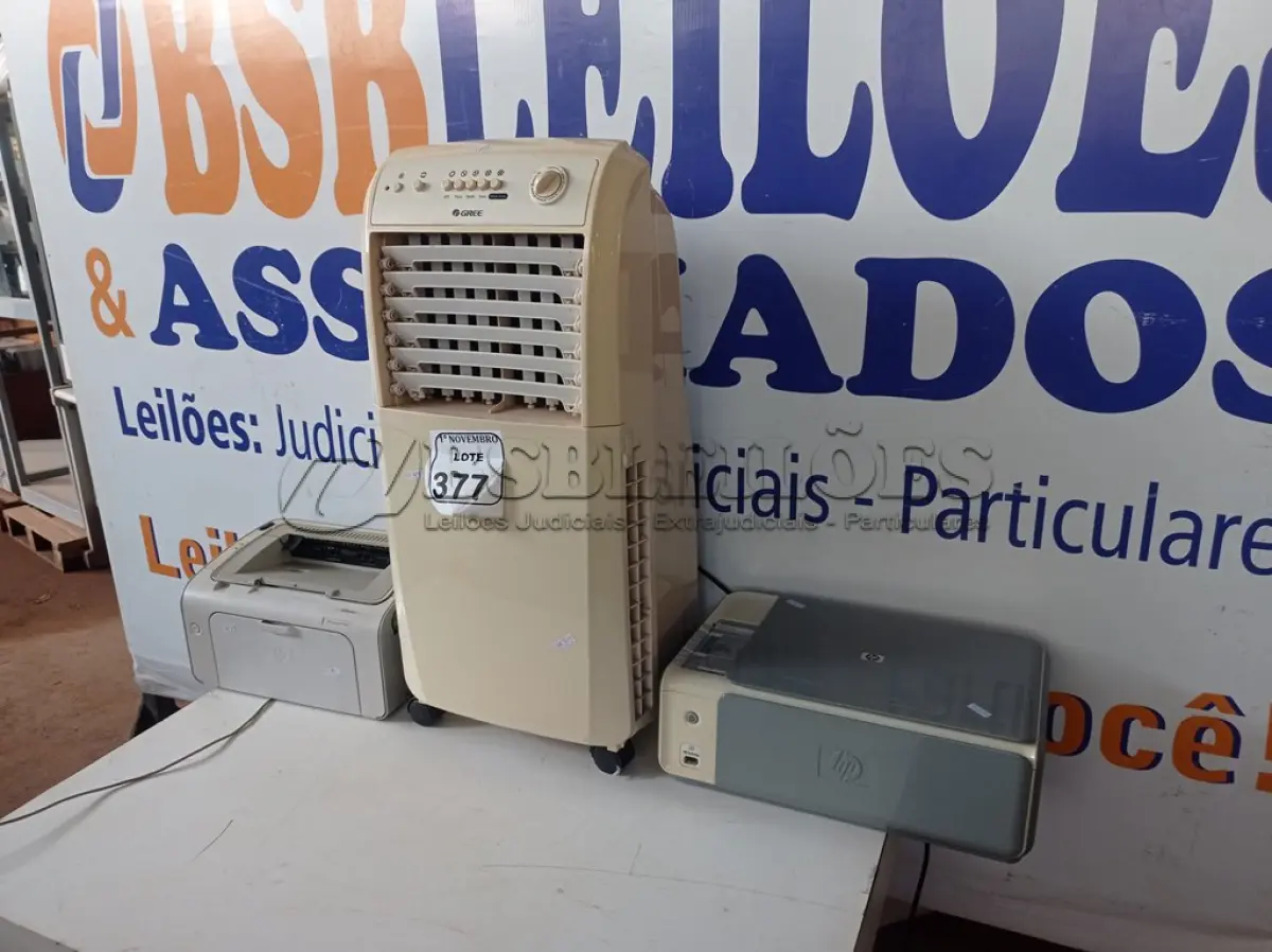 LOTE 377 - 01 CLIMATIZADOR PORTÁTIL MARCA GREE E 02 IMPRESSORAS MARCA HP. (NO ESTADO) ATENÇÃO! FAZER A VISITAÇÃO ANTES DE ARREMATAR, NÃO SABEMOS SE FUNCIONA. LEILÃO NÃO TEM GARANTIA E NEM DEVOLUÇÃO, SUJEITO A POSSÍVEIS AVARIAS VISÍVEIS/OCULTAS E/OU AUSÊNCIA DE COMPONENTES.