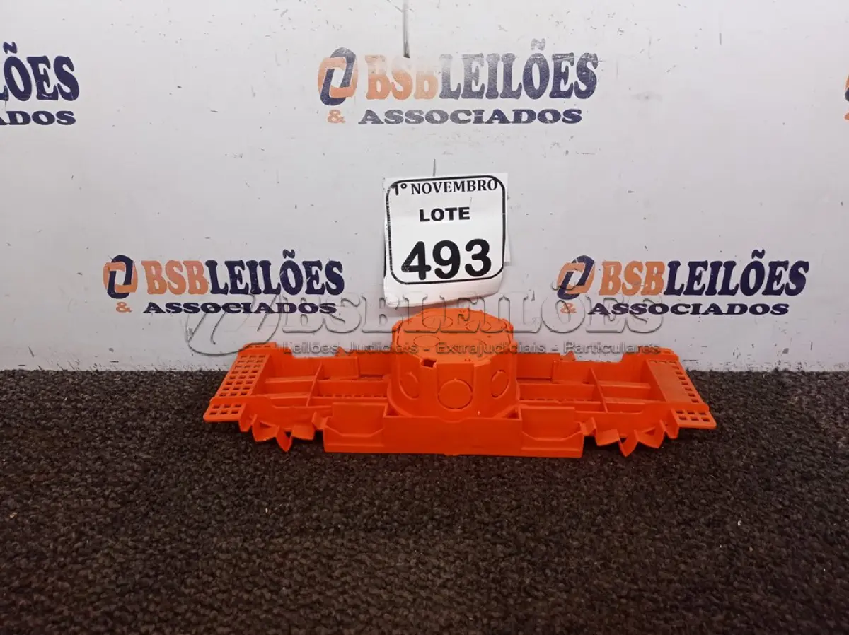 LOTE 493 - 04 CAIXAS DE LUZ OCTOGONAL. (NO ESTADO) ATENÇÃO! FAZER A VISITAÇÃO ANTES DE ARREMATAR, NÃO SABEMOS SE FUNCIONA. LEILÃO NÃO TEM GARANTIA E NEM DEVOLUÇÃO, SUJEITO A POSSÍVEIS AVARIAS VISÍVEIS/OCULTAS E/OU AUSÊNCIA DE COMPONENTES.