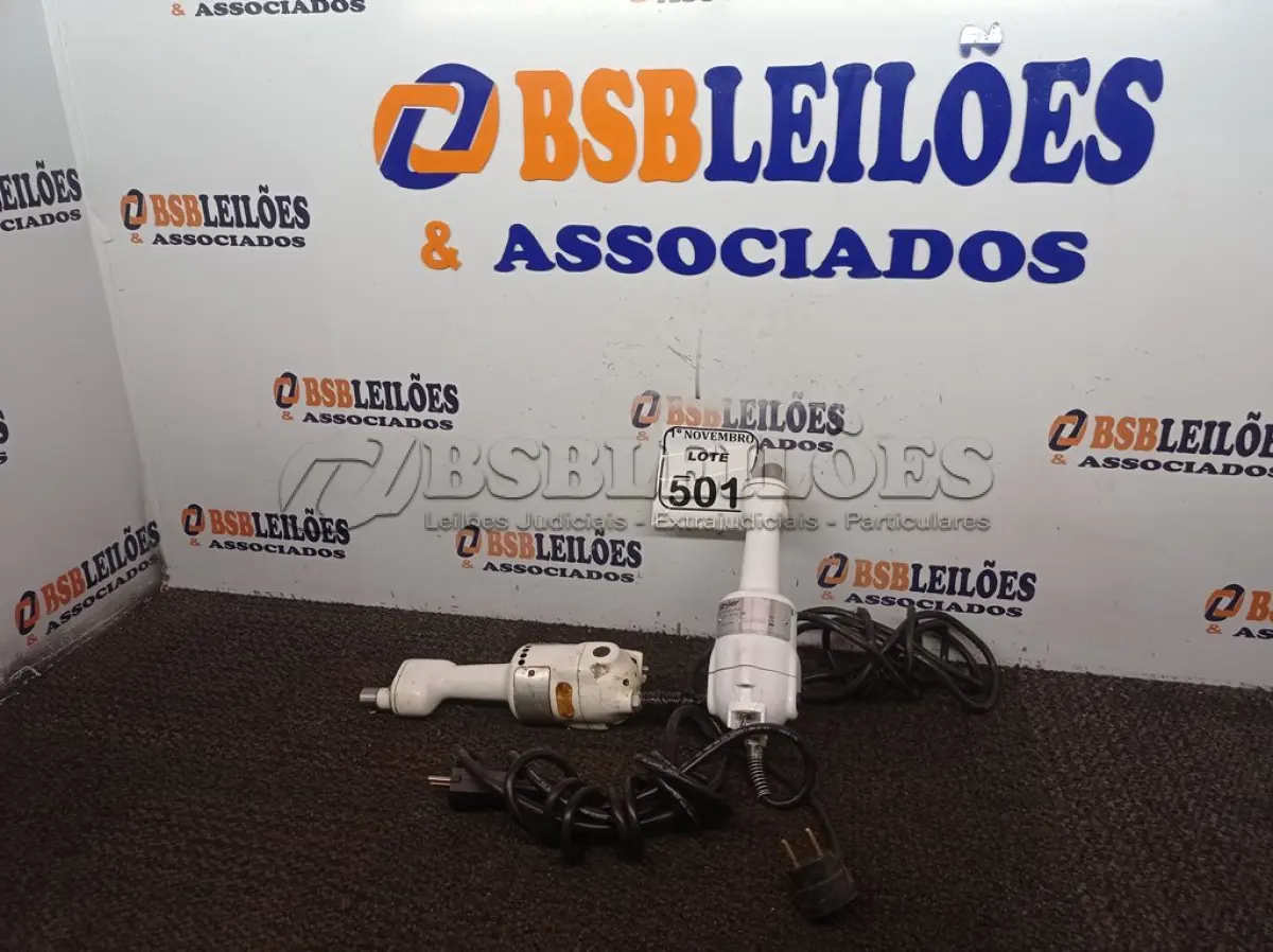 LOTE 501 - 02 SERRAS DE CORTAR GESSO. (NO ESTADO) ATENÇÃO! FAZER A VISITAÇÃO ANTES DE ARREMATAR, NÃO SABEMOS SE FUNCIONA. LEILÃO NÃO TEM GARANTIA E NEM DEVOLUÇÃO, SUJEITO A POSSÍVEIS AVARIAS VISÍVEIS/OCULTAS E/OU AUSÊNCIA DE COMPONENTES.