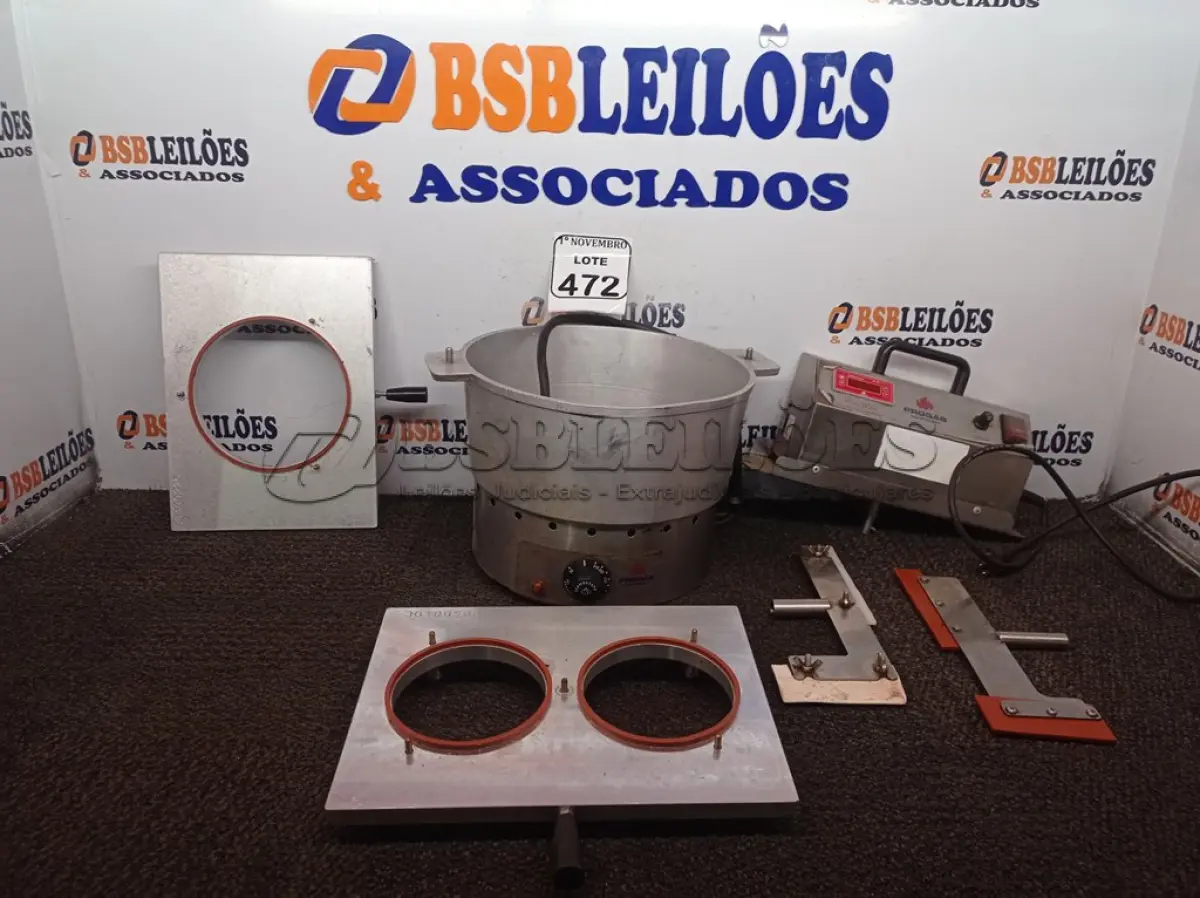 LOTE 472 - 01 MISTURADOR EM INOX MARCA PROGÁS MOGMIX. (NO ESTADO) ATENÇÃO! FAZER A VISITAÇÃO ANTES DE ARREMATAR, NÃO SABEMOS SE FUNCIONA. LEILÃO NÃO TEM GARANTIA E NEM DEVOLUÇÃO, SUJEITO A POSSÍVEIS AVARIAS VISÍVEIS/OCULTAS E/OU AUSÊNCIA DE COMPONENTES.