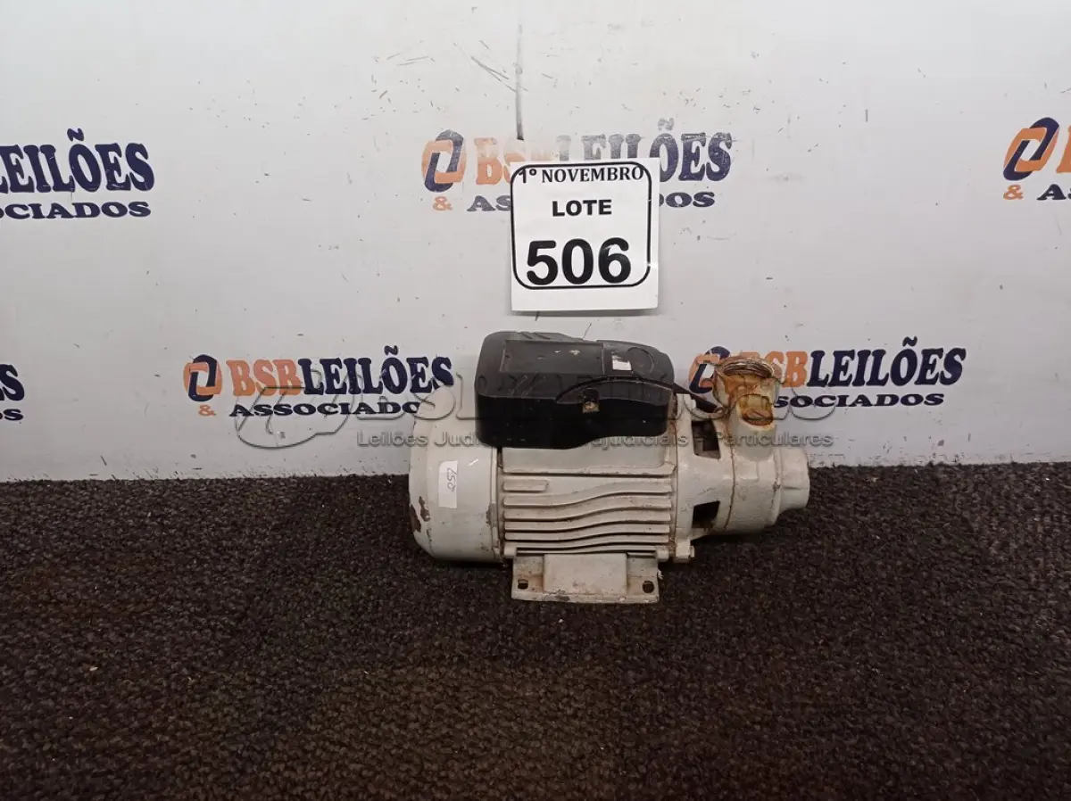 LOTE 506 - 01 BOMBA D´ÁGUA ELÉTRICA E 01 MOEDOR DE CARNE COM AVARIAS. (NO ESTADO) ATENÇÃO! FAZER A VISITAÇÃO ANTES DE ARREMATAR, NÃO SABEMOS SE FUNCIONA. LEILÃO NÃO TEM GARANTIA E NEM DEVOLUÇÃO, SUJEITO A POSSÍVEIS AVARIAS VISÍVEIS/OCULTAS E/OU AUSÊNCIA DE COMPONENTES.