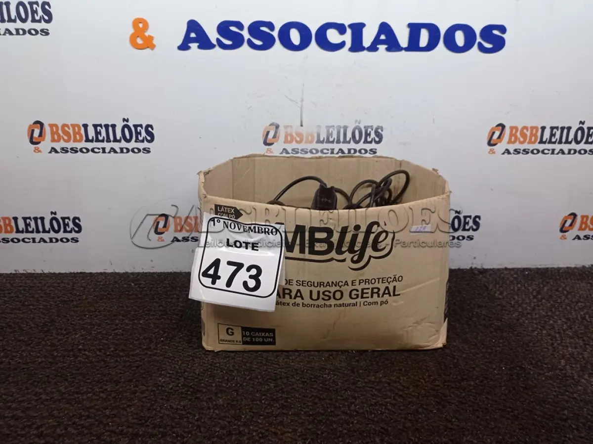 LOTE 473 - 01 LOTE COM VÁRIAS MÁQUINAS DE CORTAR CABELO, MARCAS E MODELOS DIVERSOS. (NO ESTADO) ATENÇÃO! FAZER A VISITAÇÃO ANTES DE ARREMATAR, NÃO SABEMOS SE FUNCIONA. LEILÃO NÃO TEM GARANTIA E NEM DEVOLUÇÃO, SUJEITO A POSSÍVEIS AVARIAS VISÍVEIS/OCULTAS E/OU AUSÊNCIA DE COMPONENTES.